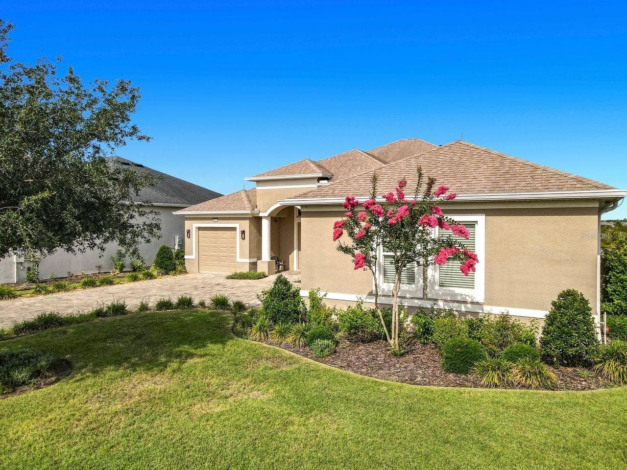 Single Family Residence at 8461 BRIDGEPORT BAY CIR, MOUNT DORA, photo 4 of 45
