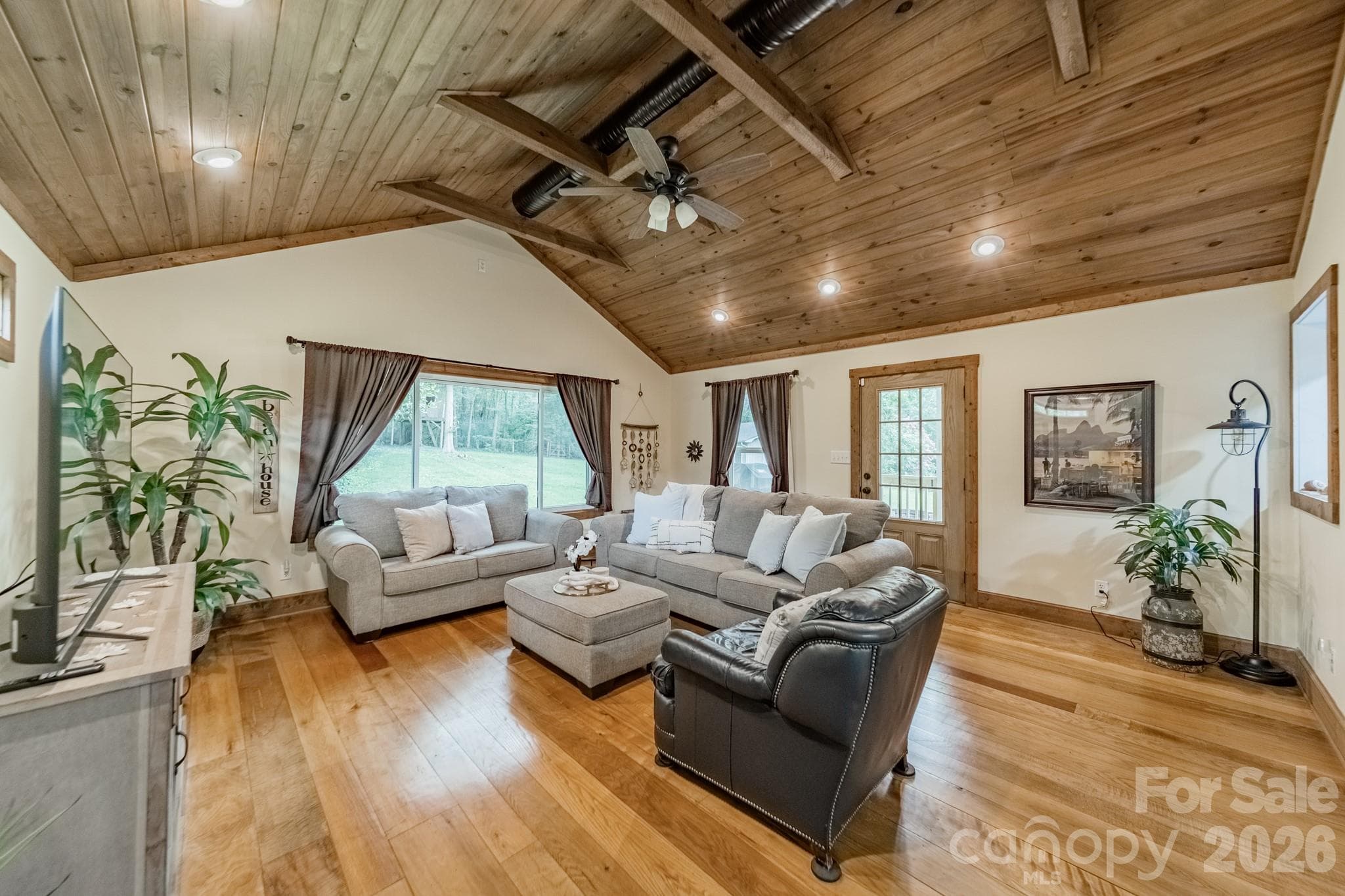 Single Family Residence at 7400 Sample Road, Huntersville, photo 18 of 37
