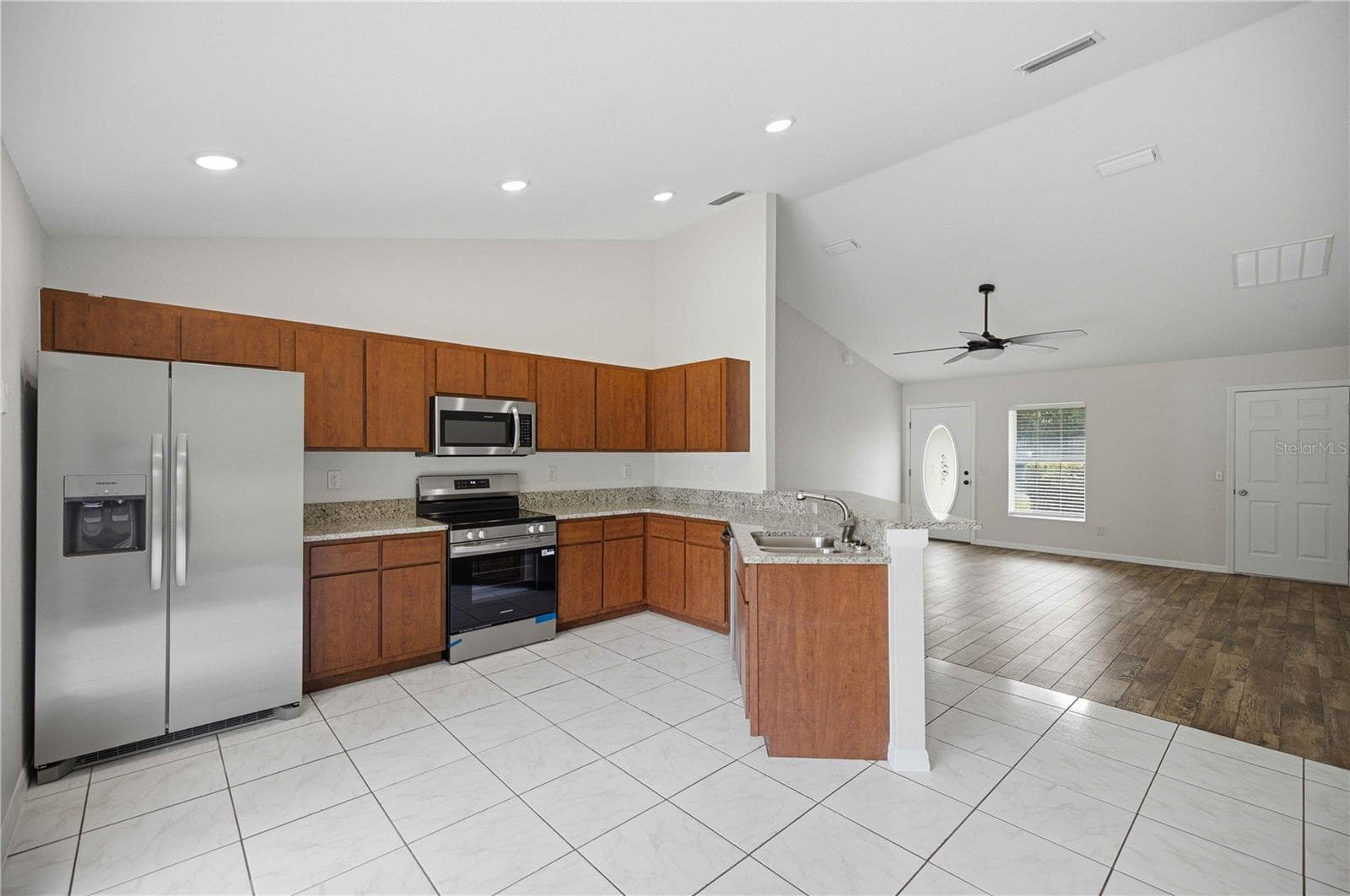 Single Family Residence at 5522 NW 60TH TER, OCALA, photo 3 of 32