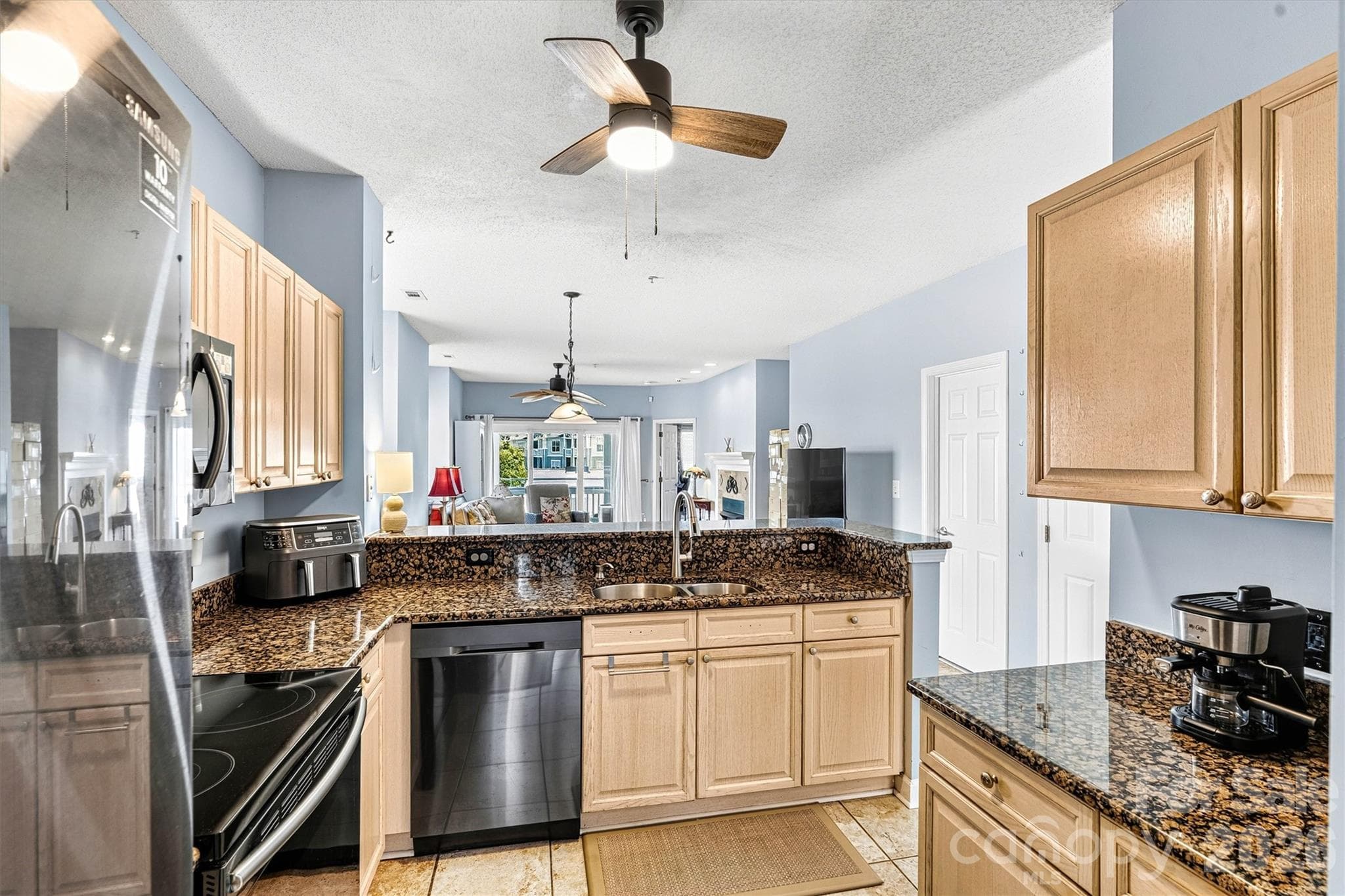 Condominium at 18824 Nautical Drive, Cornelius, photo 11 of 23