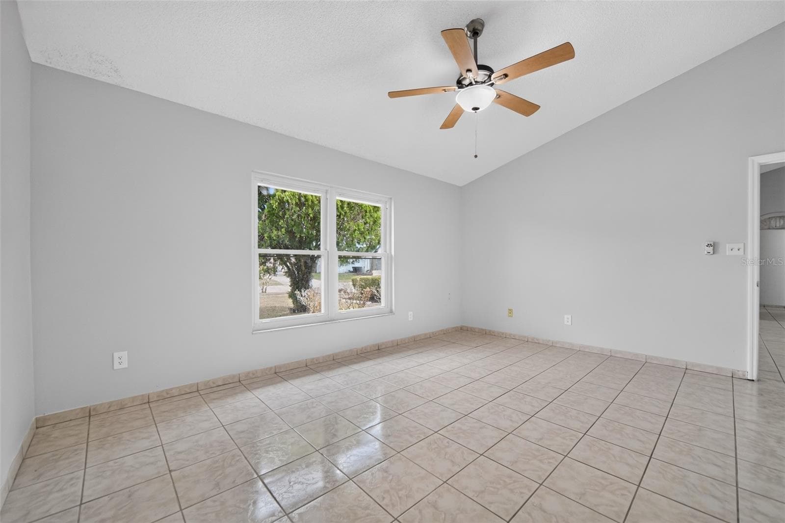 Single Family Residence at 1224 ANDES DR, WINTER SPRINGS, photo 4 of 15
