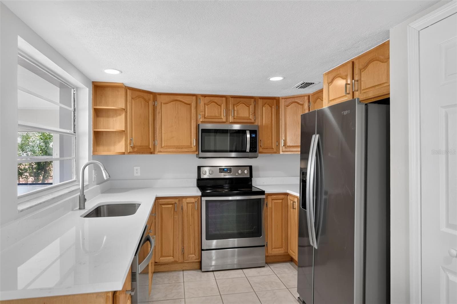 Single Family Residence at 1224 ANDES DR, WINTER SPRINGS, photo 6 of 15