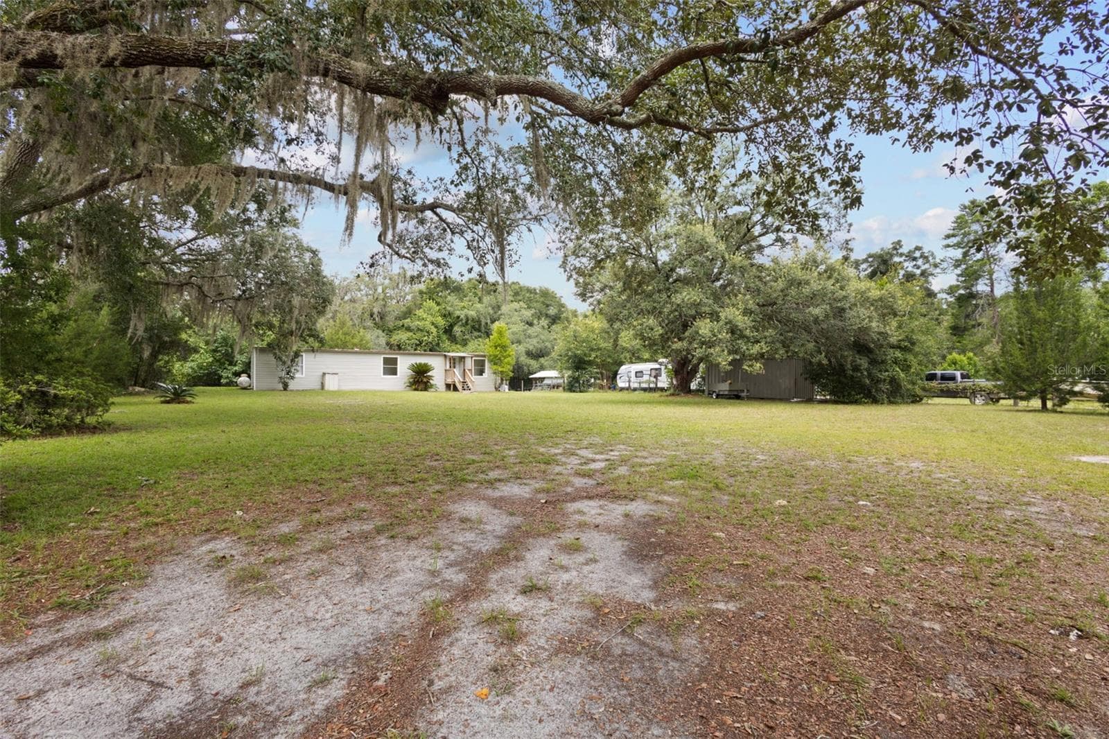 Mobile Home at 17416 NW 89TH TER, FANNING SPRINGS, photo 54 of 58