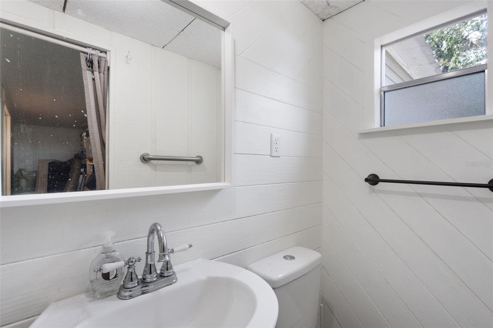 Mobile Home at 17416 NW 89TH TER, FANNING SPRINGS, photo 27 of 58