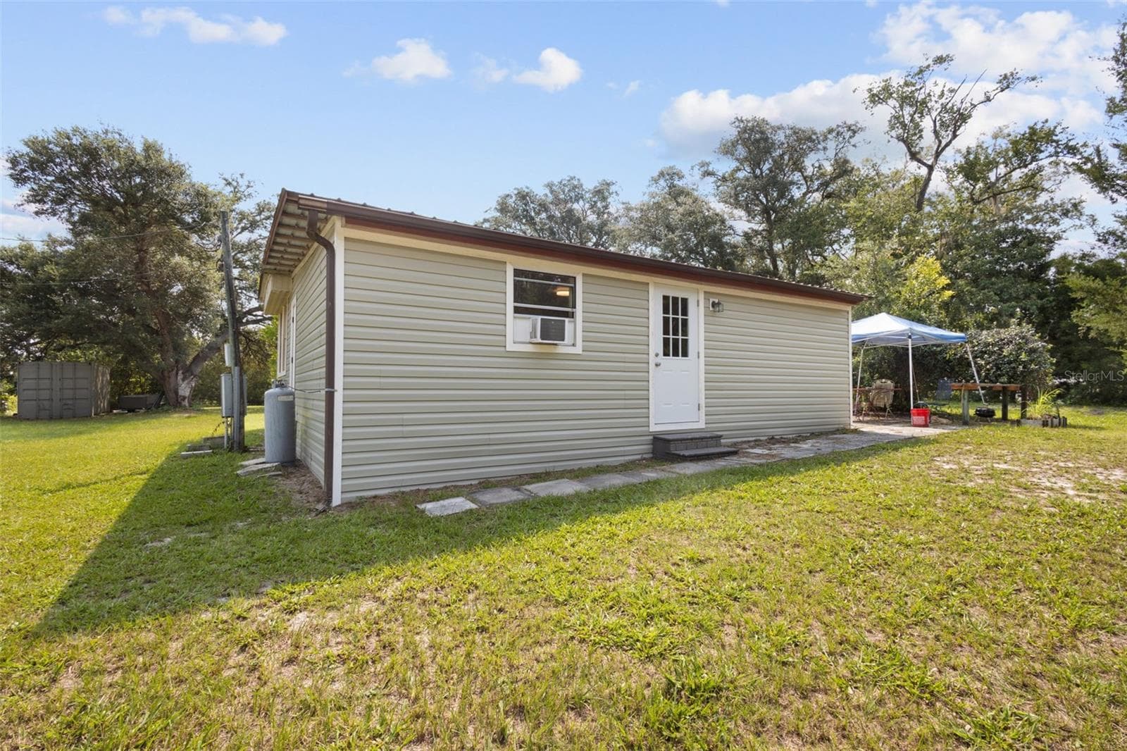 Mobile Home at 17416 NW 89TH TER, FANNING SPRINGS, photo 6 of 58