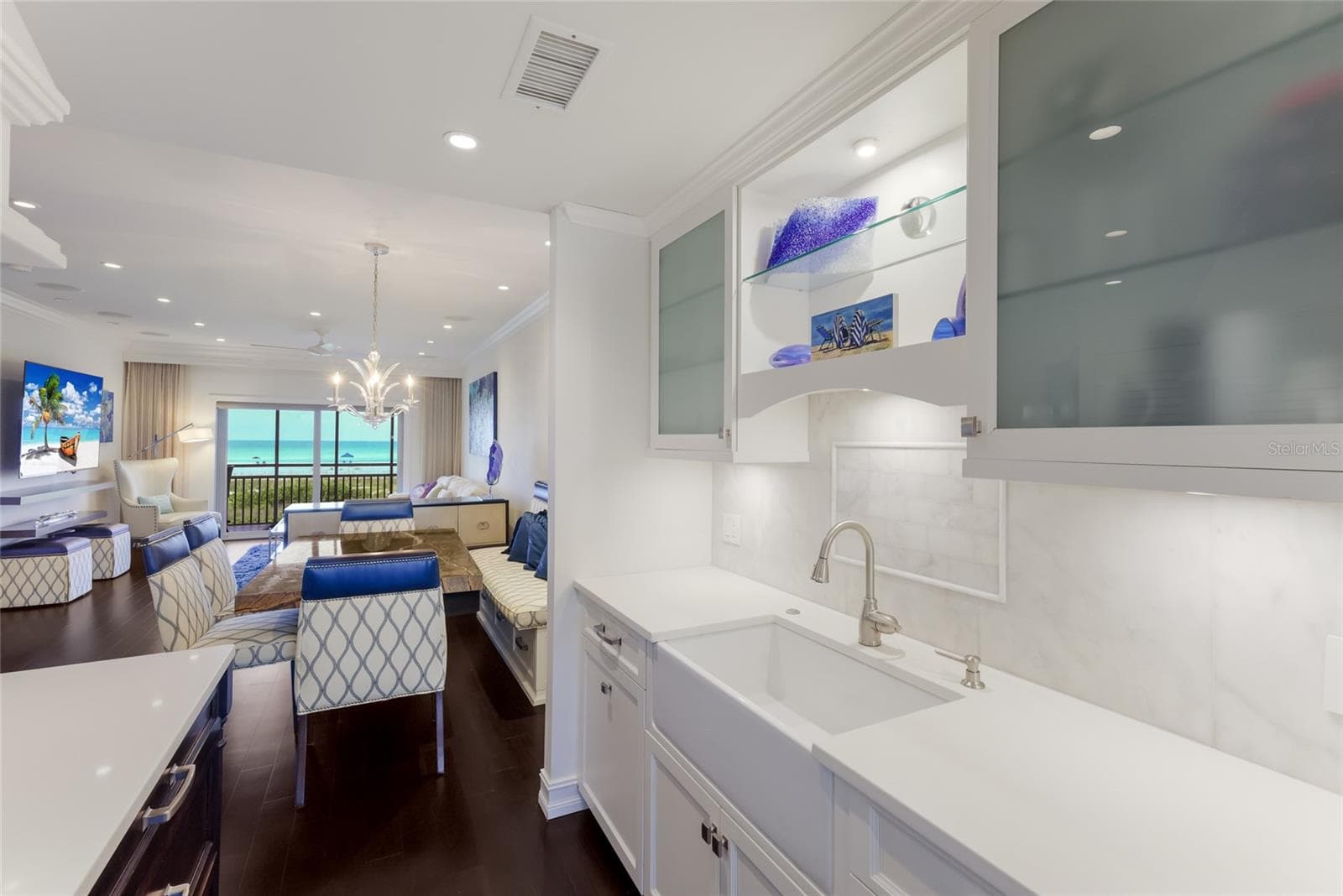 View to Gulf and Dining - 7001 GULF OF MEXICO DR #24, LONGBOAT KEY