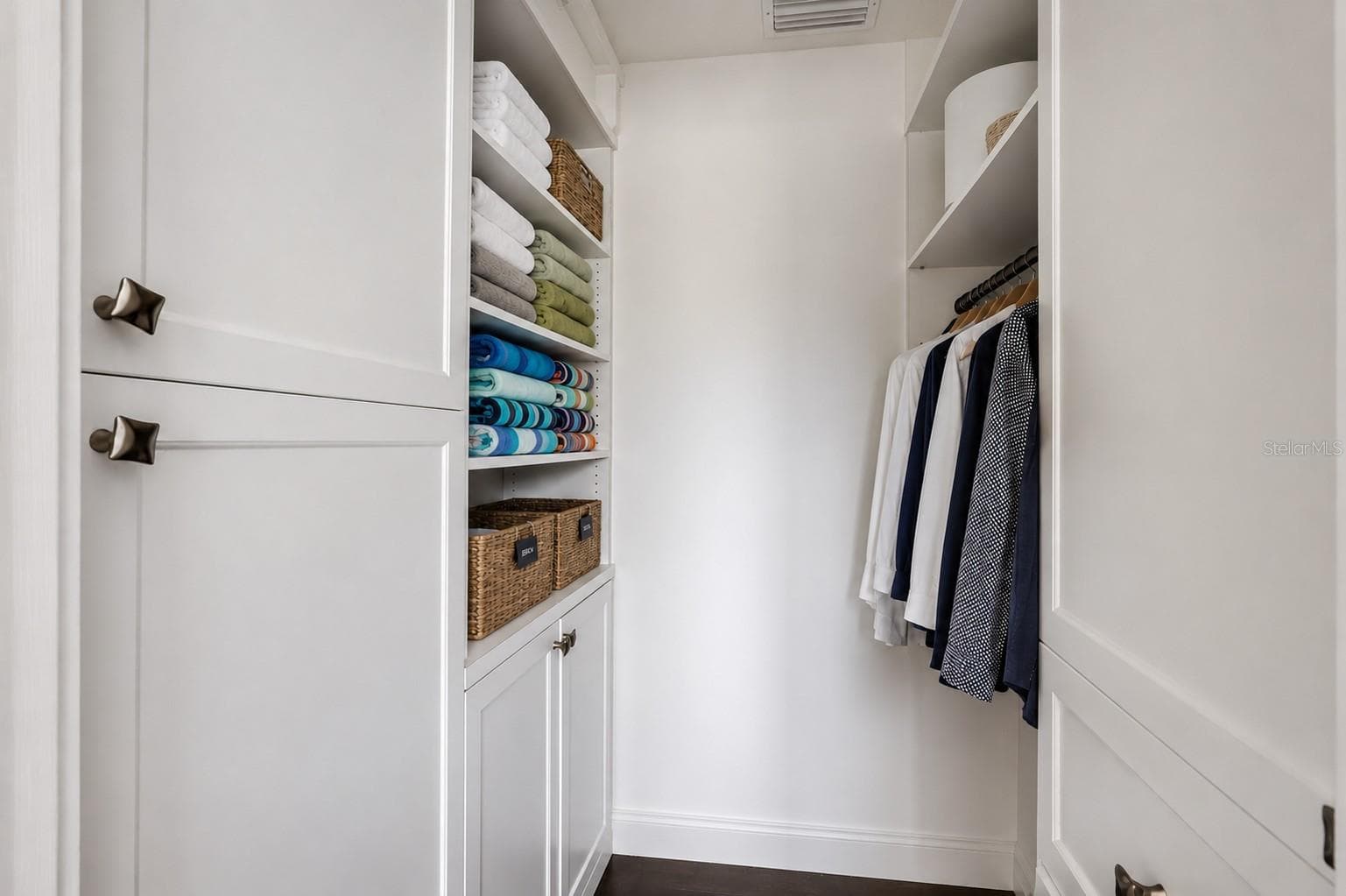 Guest En-Suite Walk-In Closet - 7001 GULF OF MEXICO DR #24, LONGBOAT KEY
