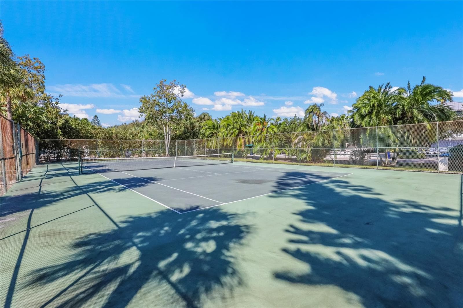 Private Tennis Courts - 7001 GULF OF MEXICO DR #24, LONGBOAT KEY