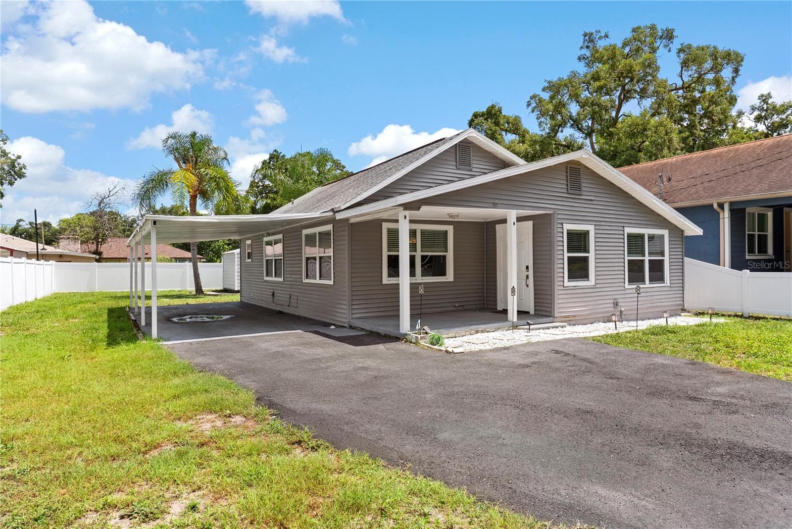 Single Family Residence at 1804 E IDLEWILD AVE, TAMPA, photo 3 of 29