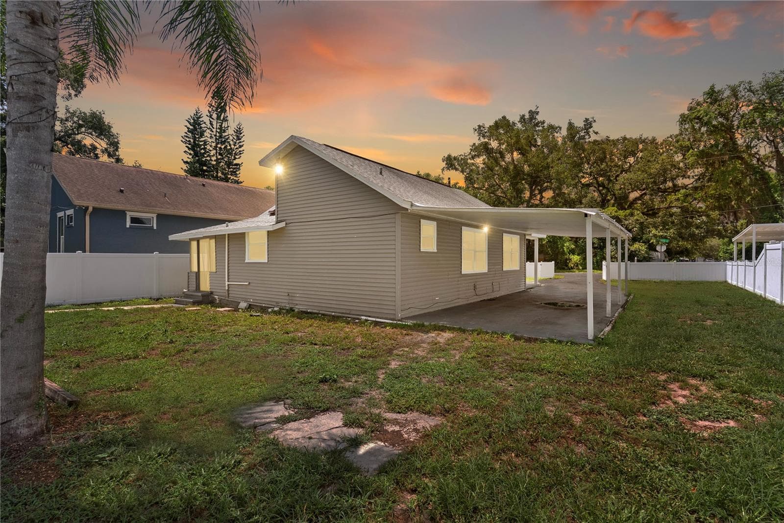 Single Family Residence at 1804 E IDLEWILD AVE, TAMPA, photo 23 of 29