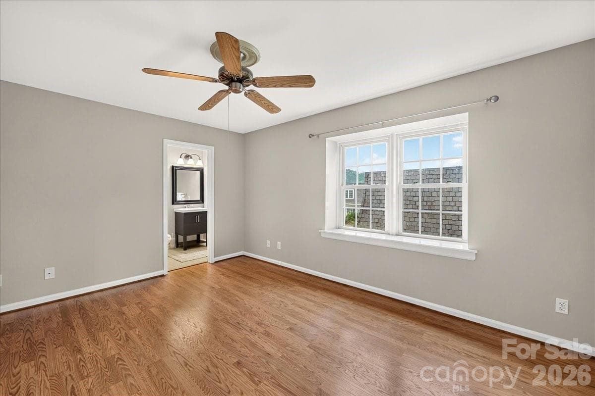 Secondary bedroom - 1700 Roxborough Road, Charlotte