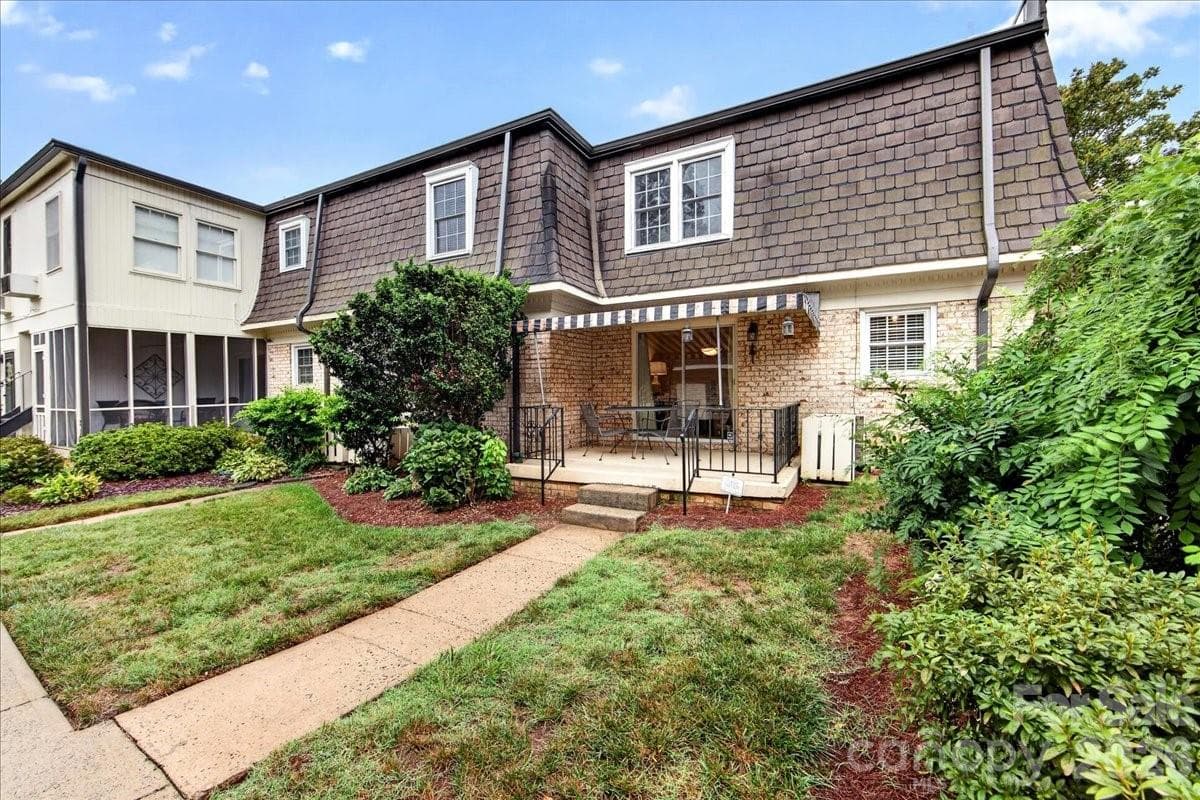 Condominium at 1700 Roxborough Road, Charlotte, photo 32 of 35