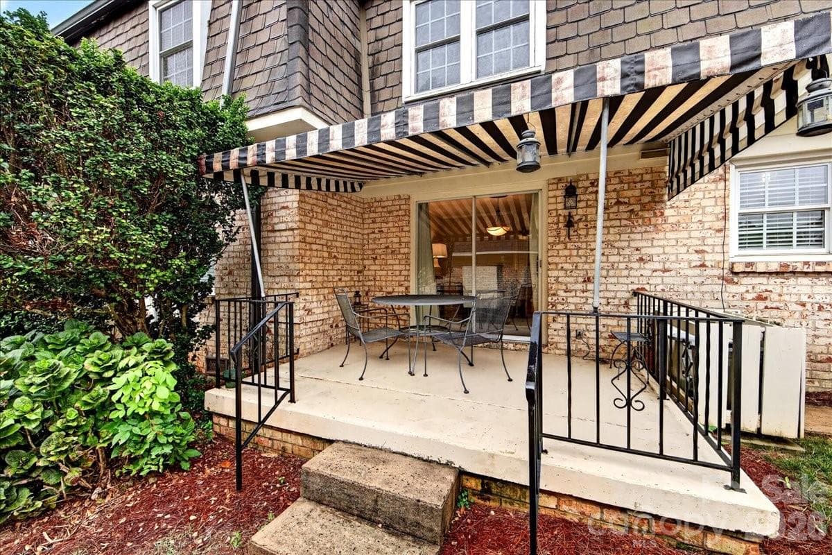 Condominium at 1700 Roxborough Road, Charlotte, photo 33 of 35