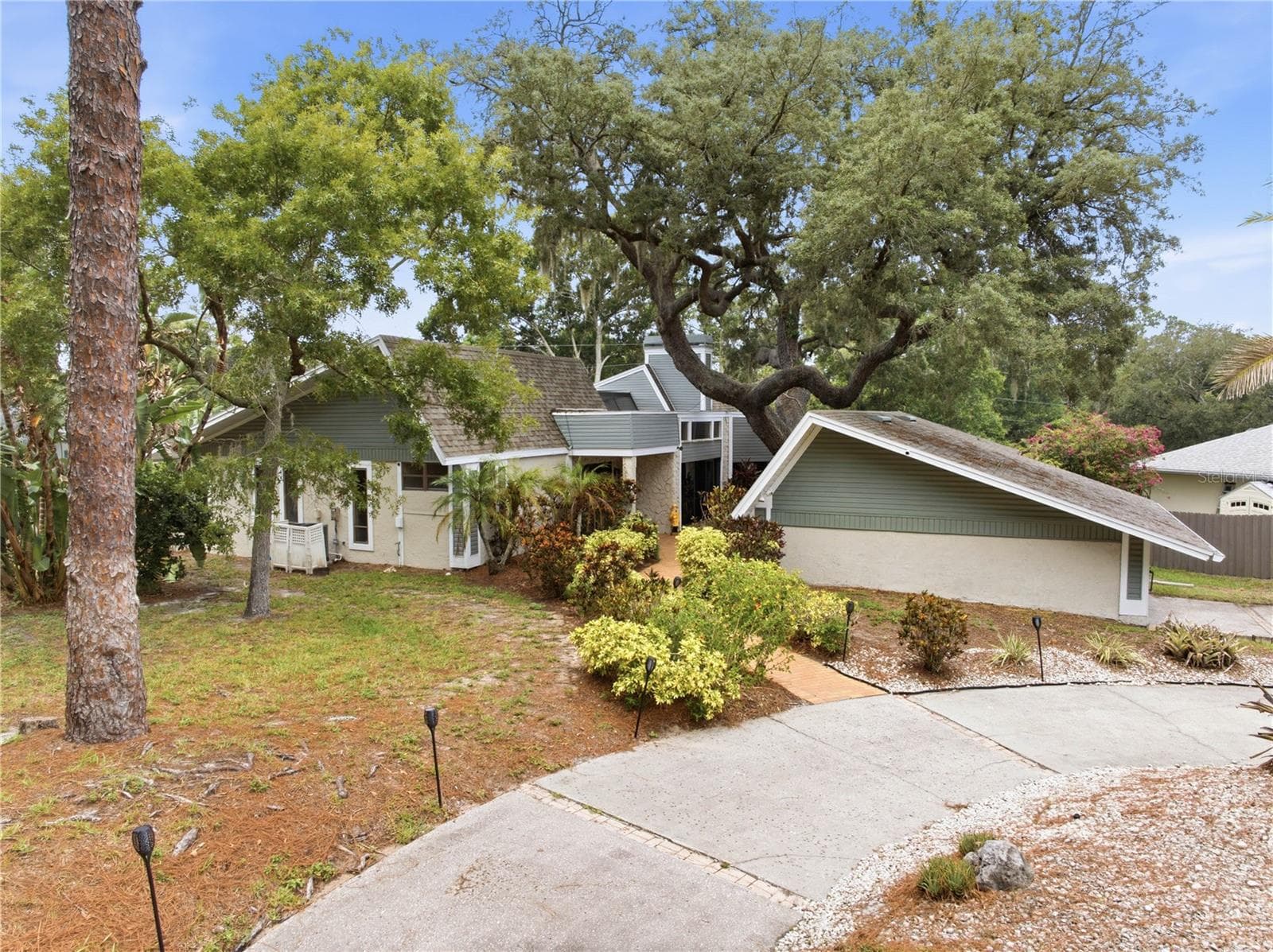 Single Family Residence at 2860 BRIARWOOD LN, PALM HARBOR, photo 4 of 58