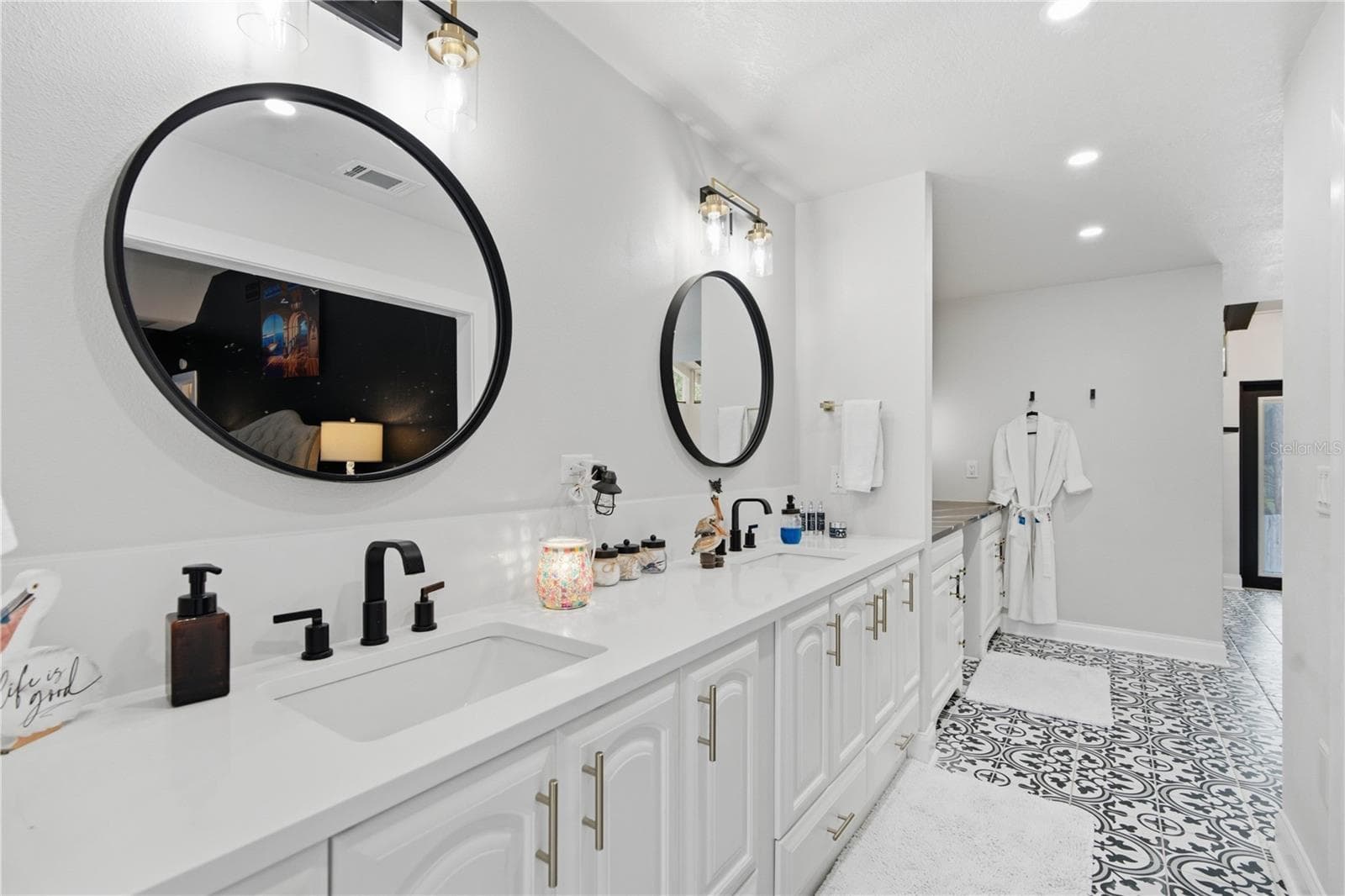 Single Family Residence at 2860 BRIARWOOD LN, PALM HARBOR, photo 19 of 58