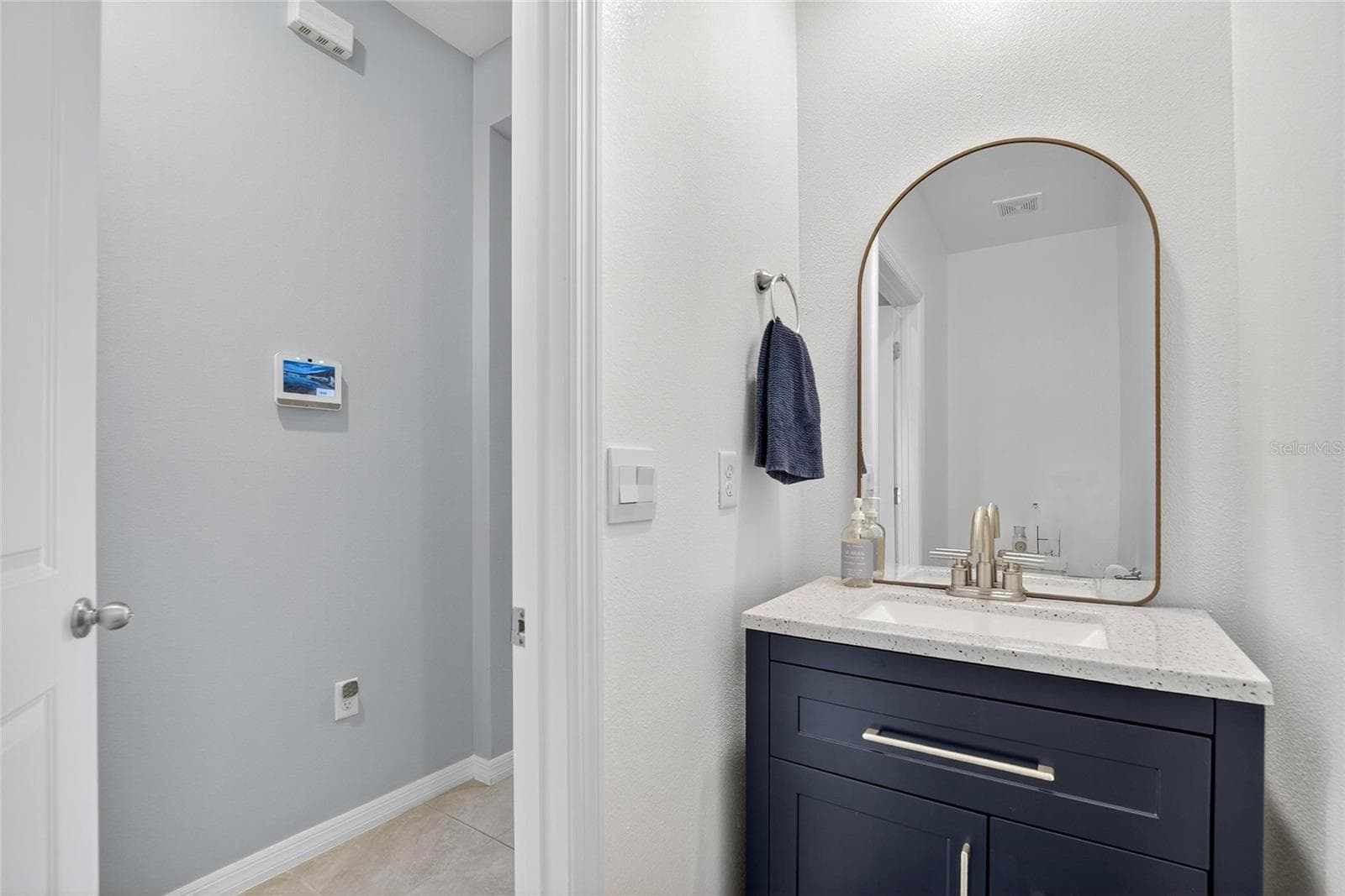 Townhouse at 5055 CAPTAIN DAVIS DR, WIMAUMA, photo 16 of 63