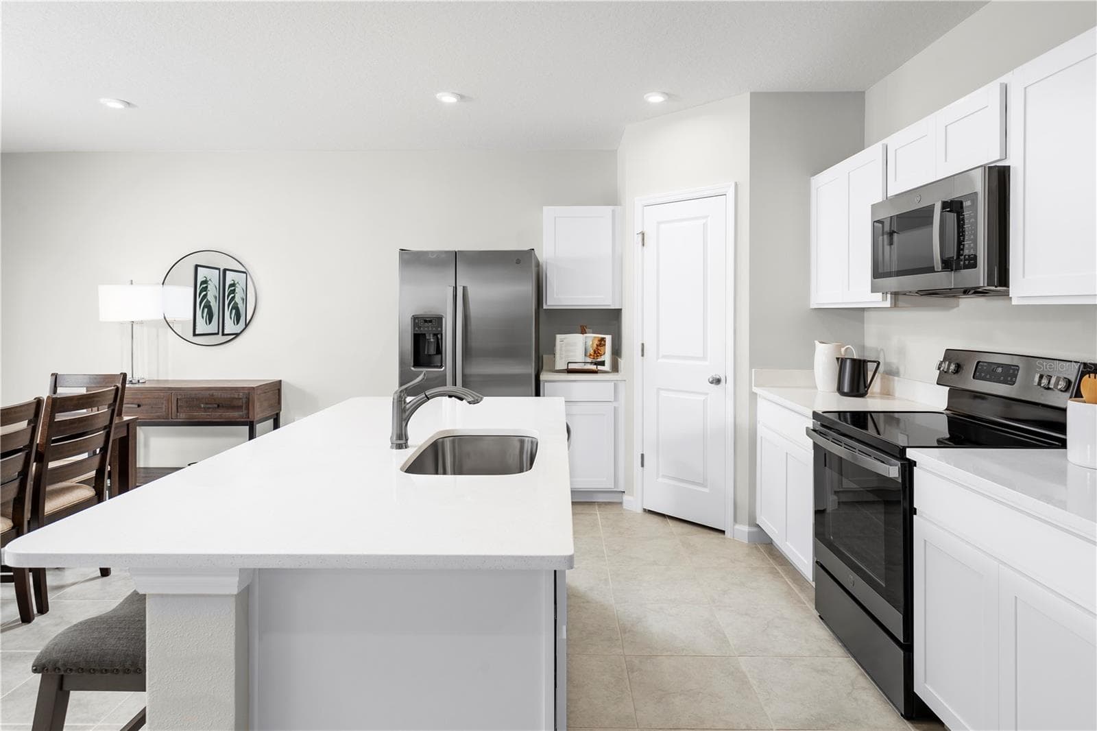 Single Family Residence at 6951 SUNDIAL DR, LAKELAND, photo 6 of 17