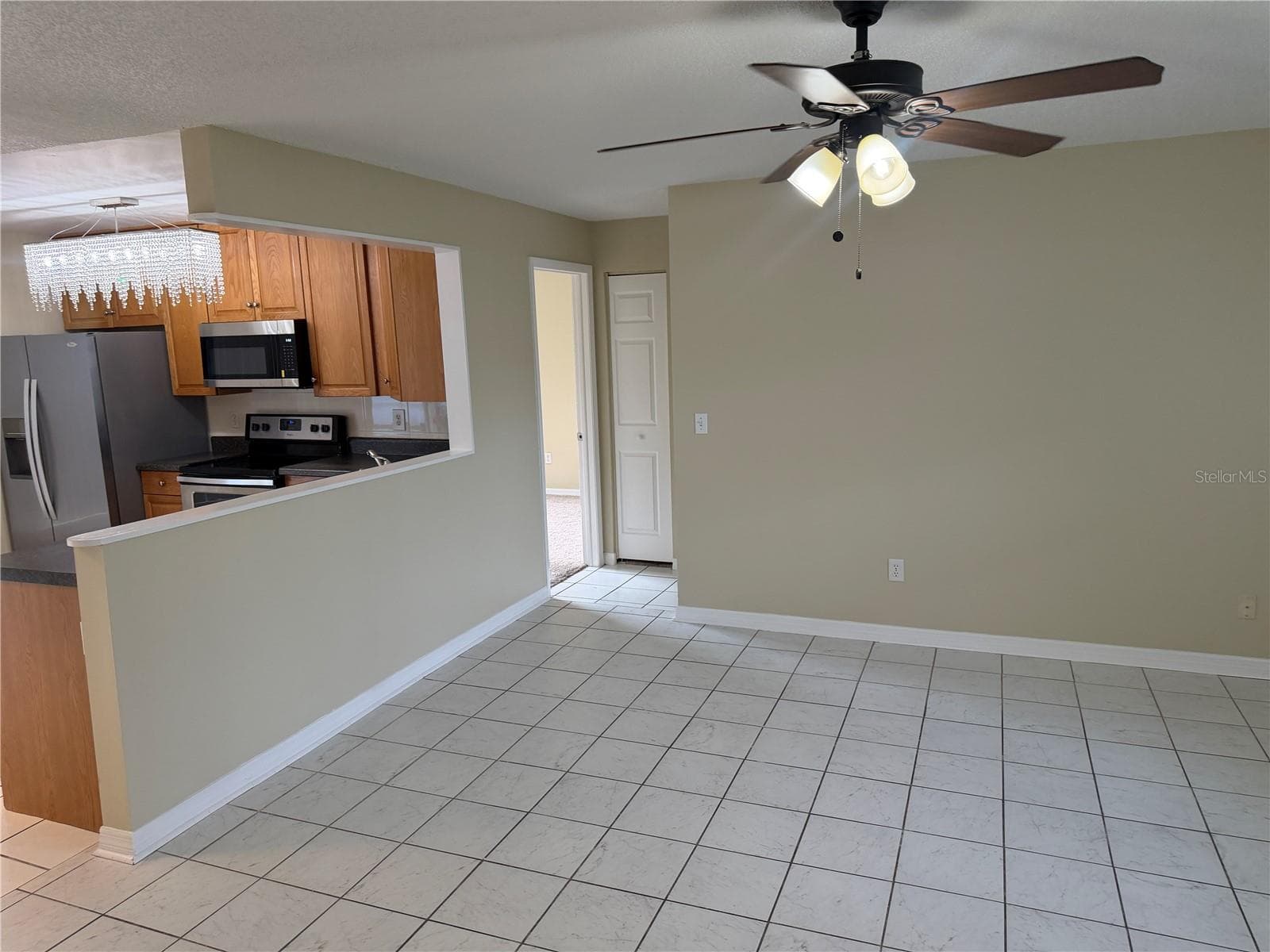 Single Family Residence at 1069 BRIDLEWOOD WAY, BRANDON, photo 12 of 22
