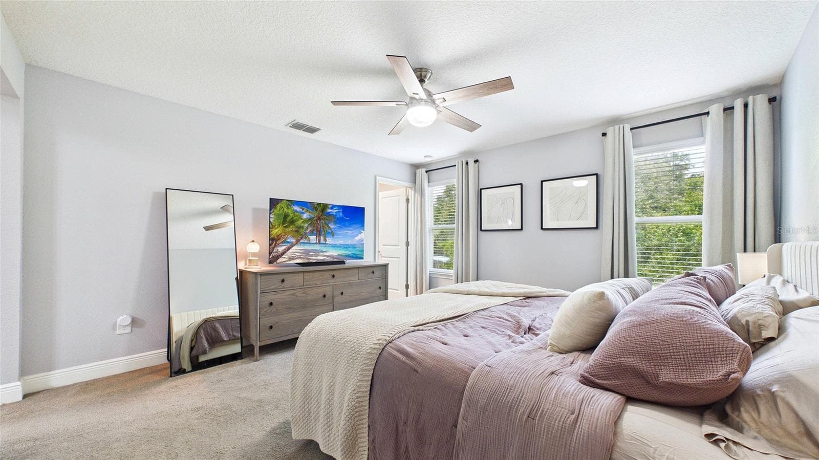 Townhouse at 14140 DAMSELFLY DR, TAMPA, photo 24 of 61