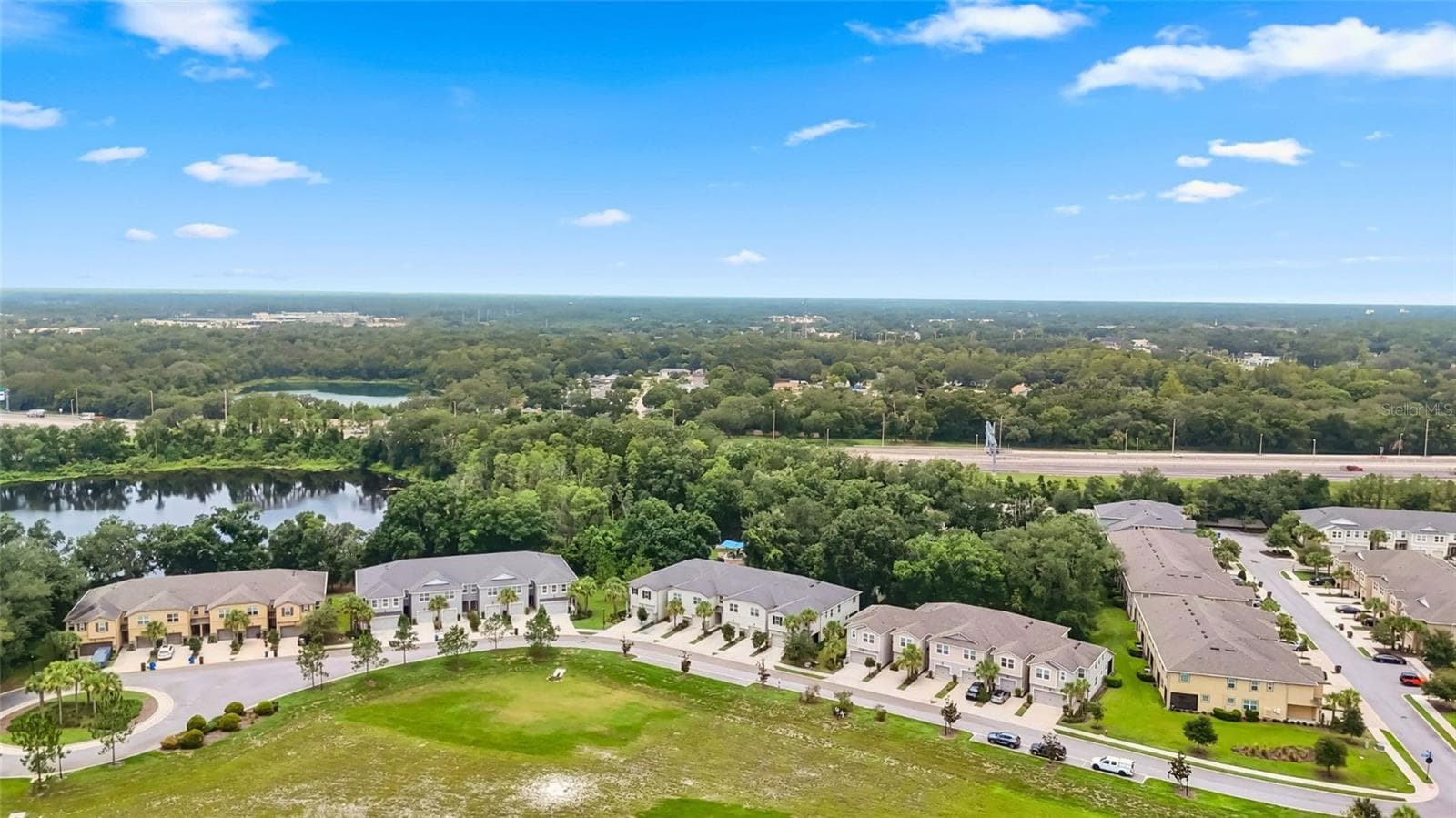 Townhouse at 14140 DAMSELFLY DR, TAMPA, photo 54 of 61