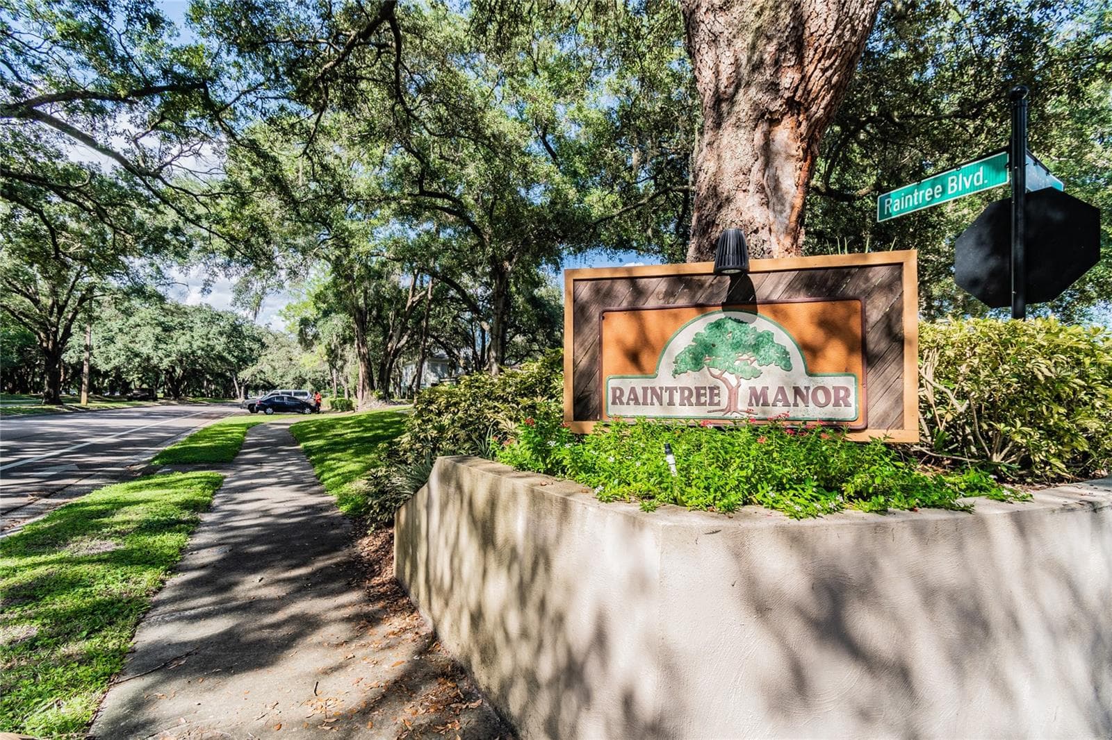 Raintree Manor - 6206 DEWDROP WAY, TEMPLE TERRACE