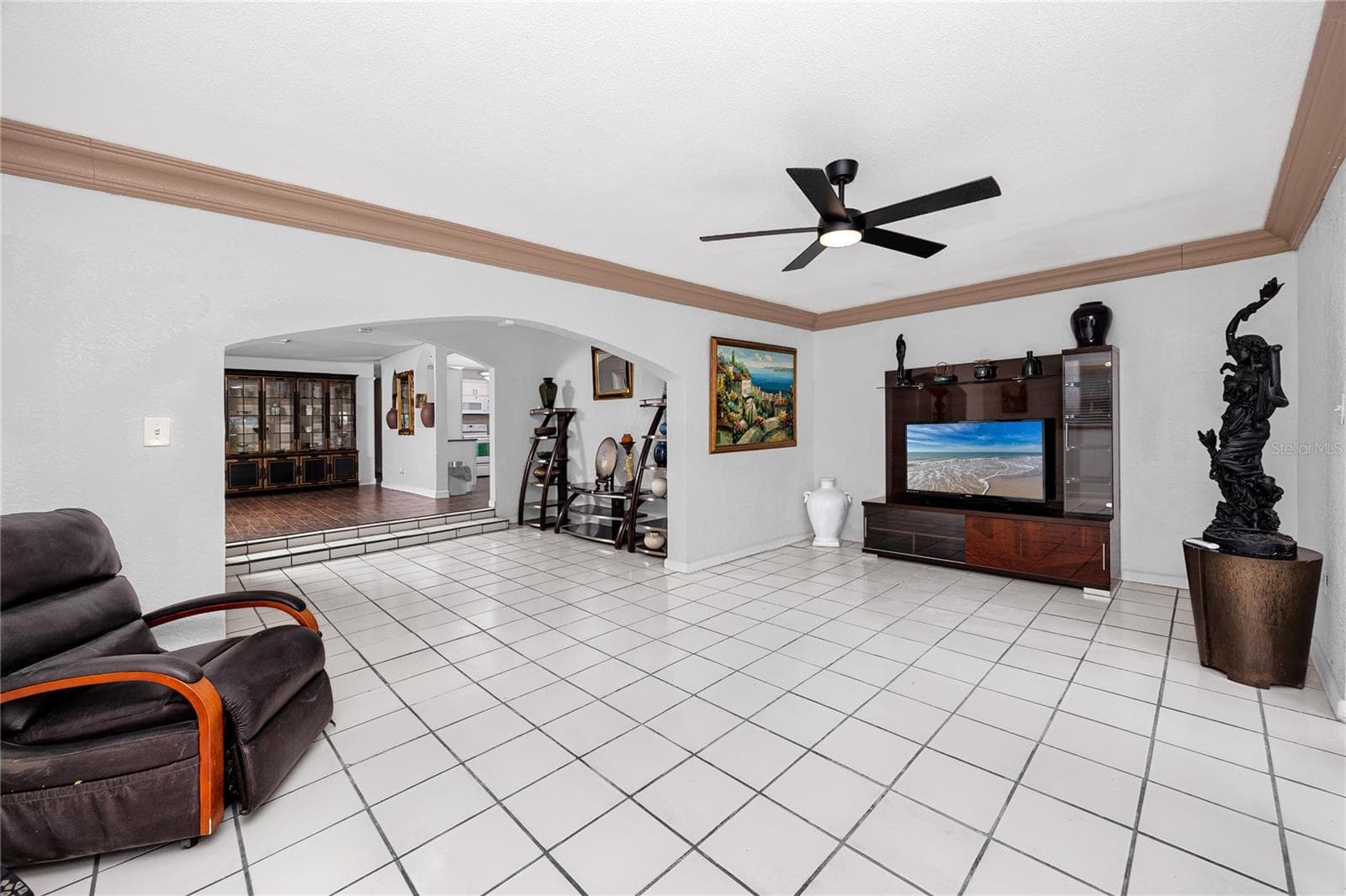 Single Family Residence at 755 43RD ST N, ST PETERSBURG, photo 9 of 44