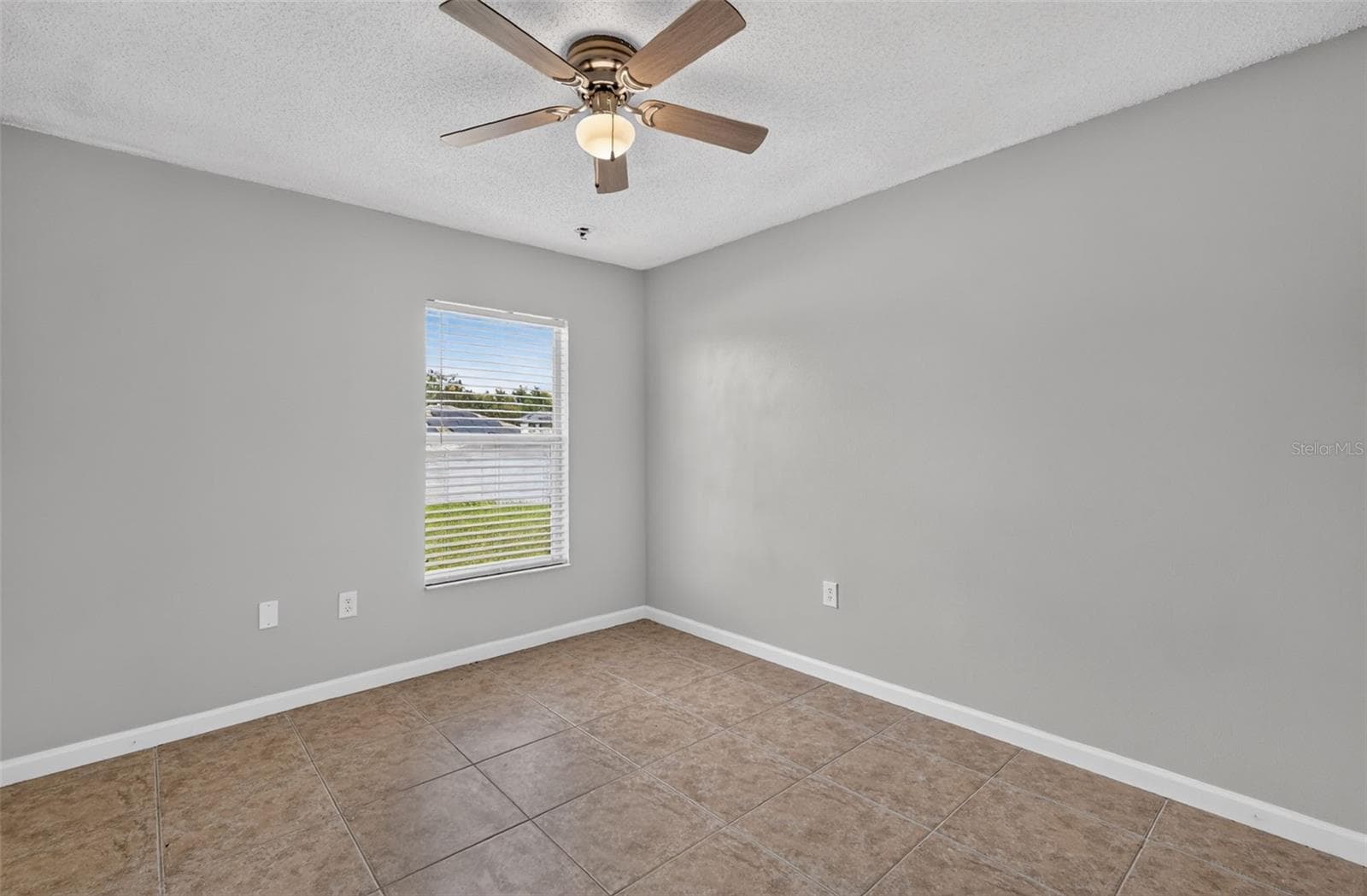 Single Family Residence at 2225 SANDRIDGE CIR, EUSTIS, photo 19 of 22