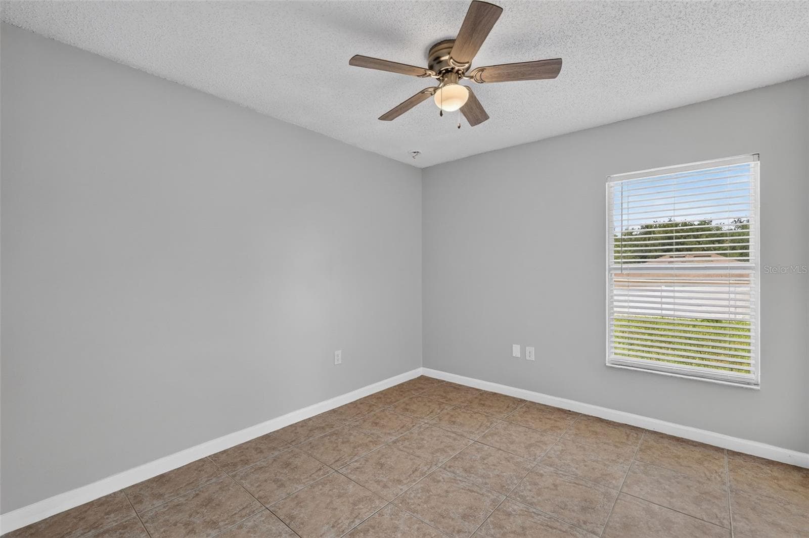 Single Family Residence at 2225 SANDRIDGE CIR, EUSTIS, photo 20 of 22