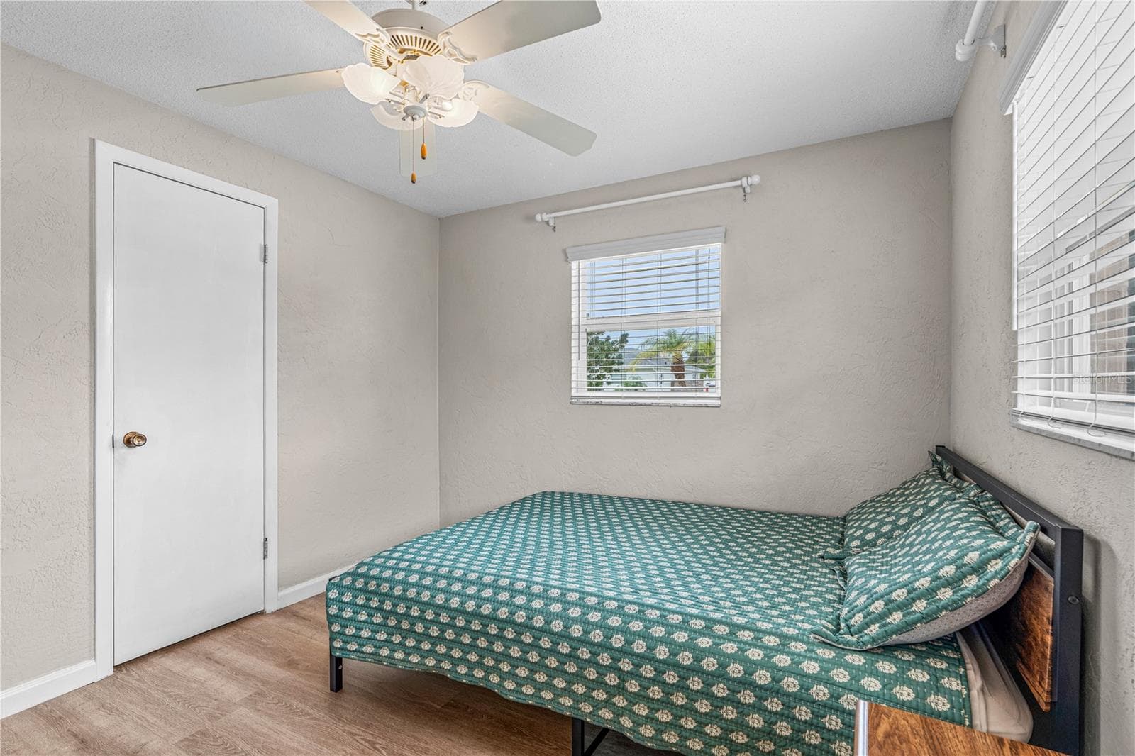 Single Family Residence at 2955 CARRIAGE DR, SOUTH DAYTONA, photo 19 of 35