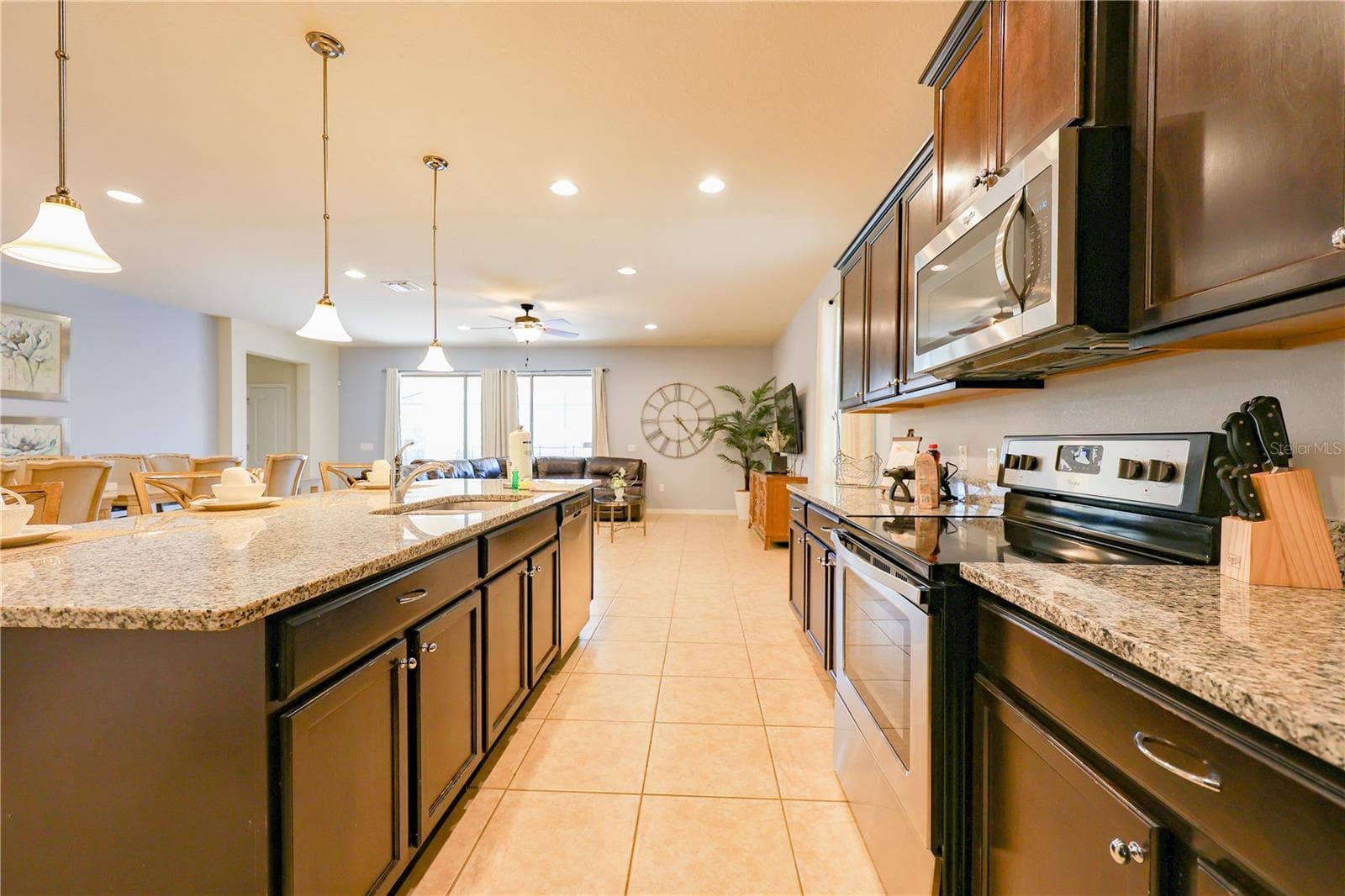 Single Family Residence at 8812 MACAPA DR, KISSIMMEE, photo 18 of 90