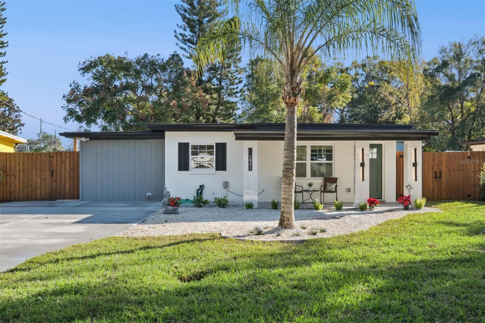 1931 CLOVERLAWN AVE
