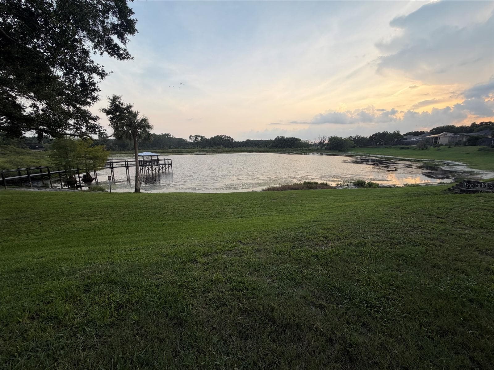 This home is perfectly located across from the walking path which leads to the Sparkling Lake. - 483 VIA TUSCANY LOOP, LAKE MARY