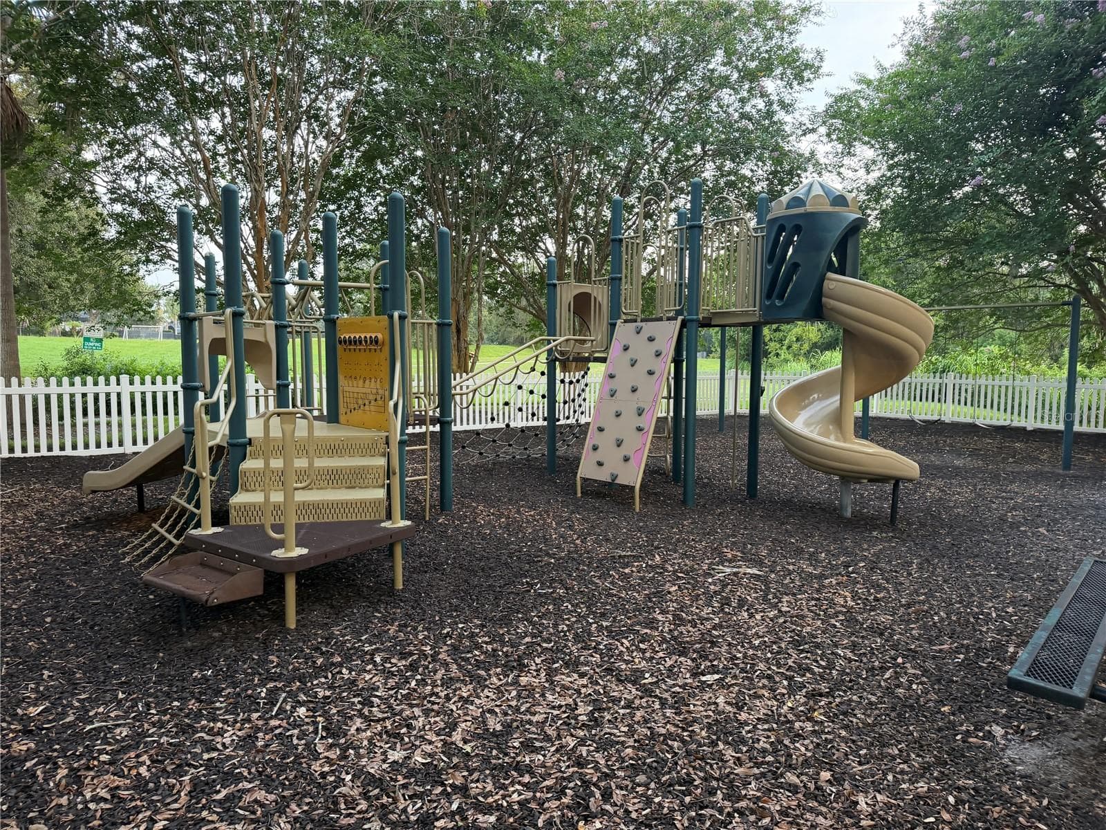 Playground Area - 483 VIA TUSCANY LOOP, LAKE MARY