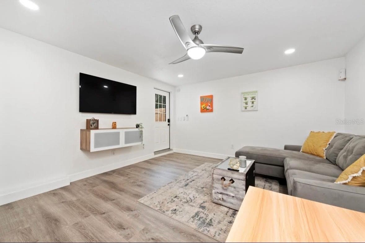 Single Family Residence at 6045 SAGE DR, ORLANDO, photo 19 of 32