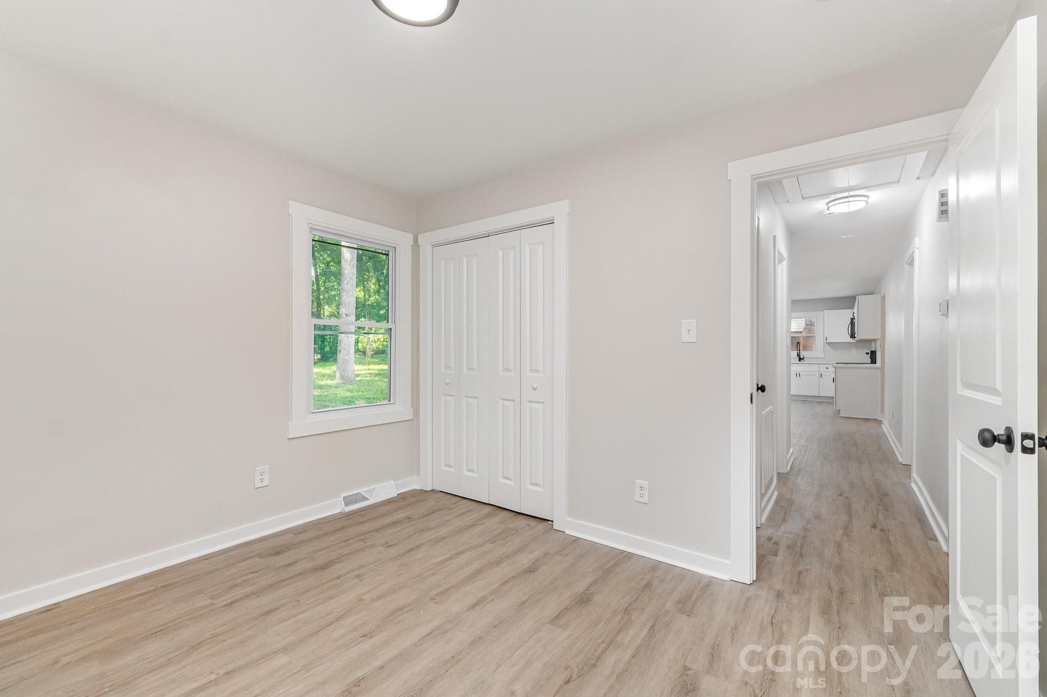 Single Family Residence at 6557 Covecreek Drive, Charlotte, photo 19 of 26