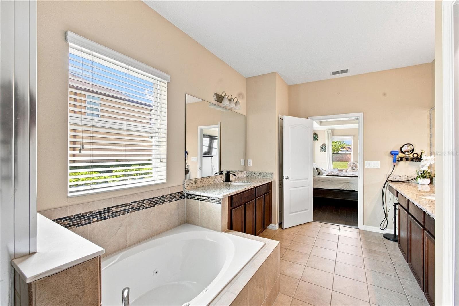 Single Family Residence at 17419 BELLA NOVA DR, ORLANDO, photo 27 of 52