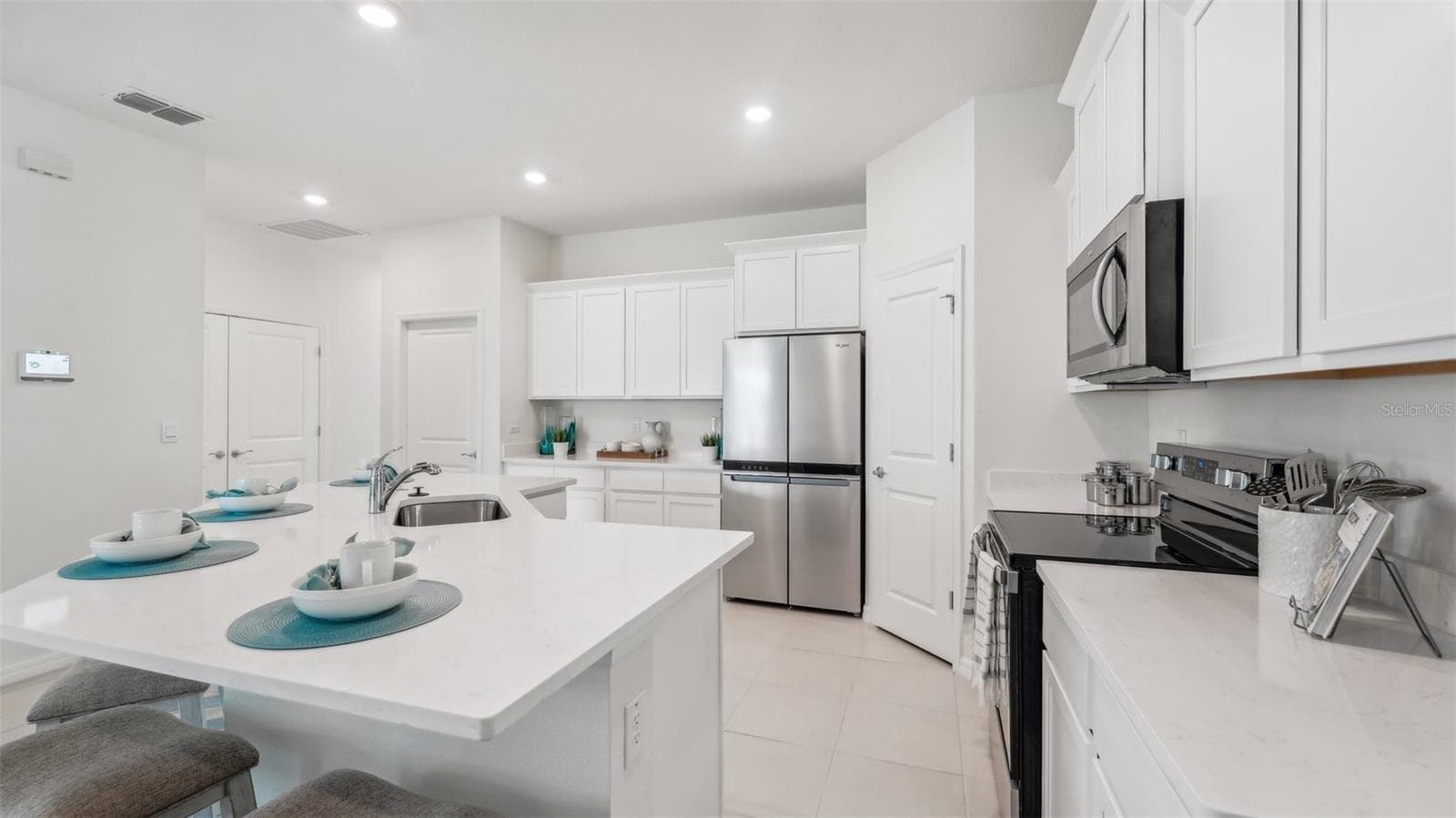 Villa at 33042 RUSTIC RISE RD, SAN ANTONIO, photo 6 of 25
