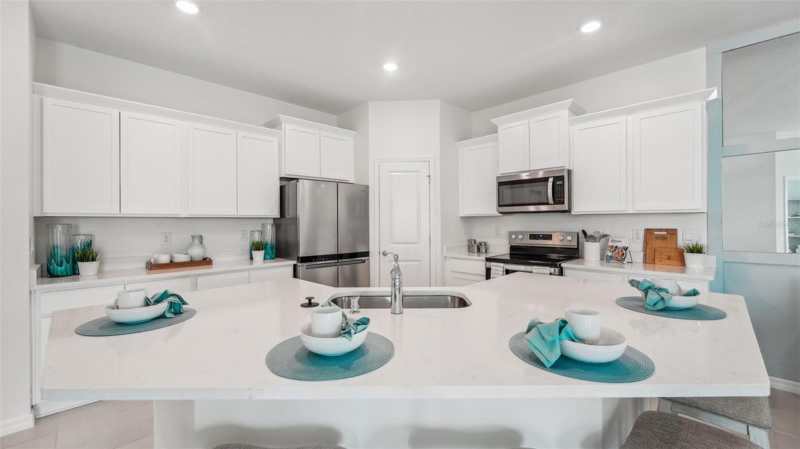 Villa at 33042 RUSTIC RISE RD, SAN ANTONIO, photo 7 of 25