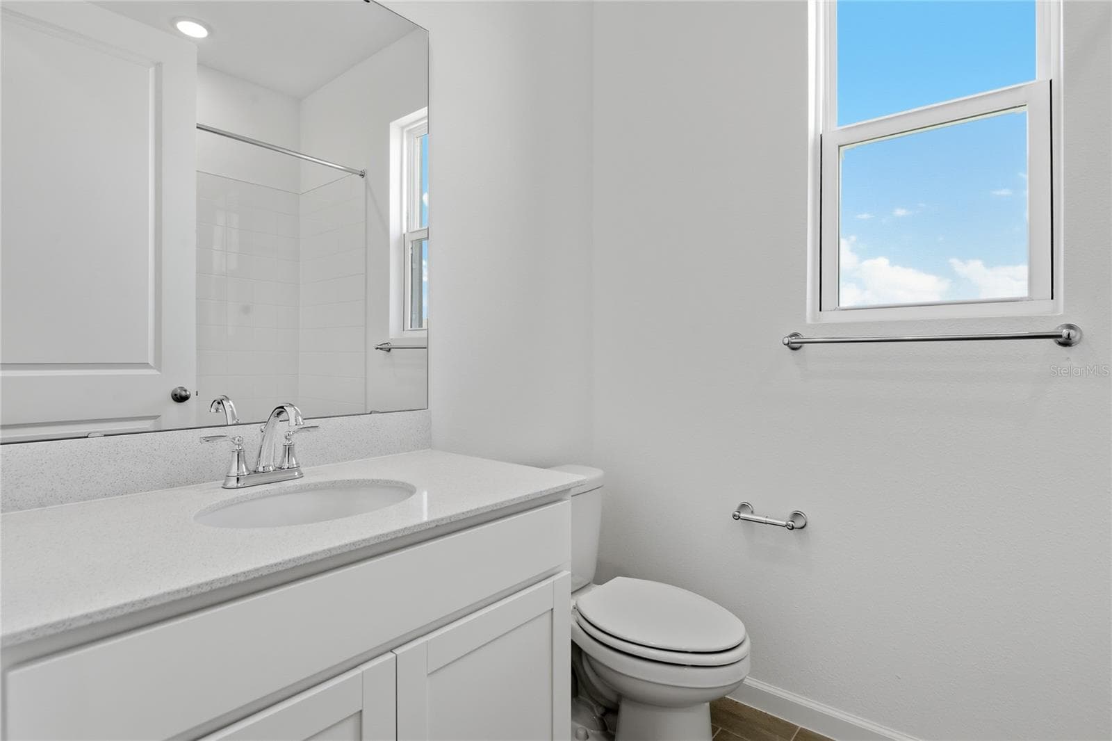 Single Family Residence at 1269 DAISY HILL AVE, DUNDEE, photo 4 of 18