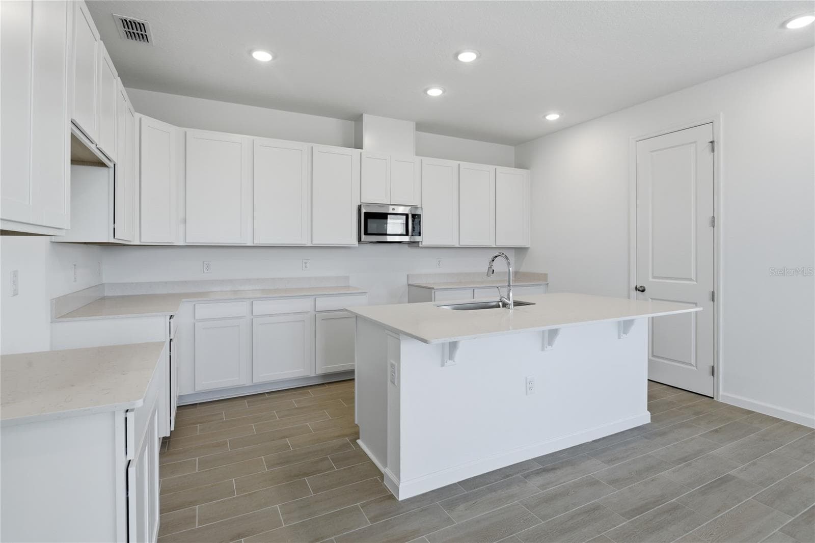 Single Family Residence at 1269 DAISY HILL AVE, DUNDEE, photo 11 of 18