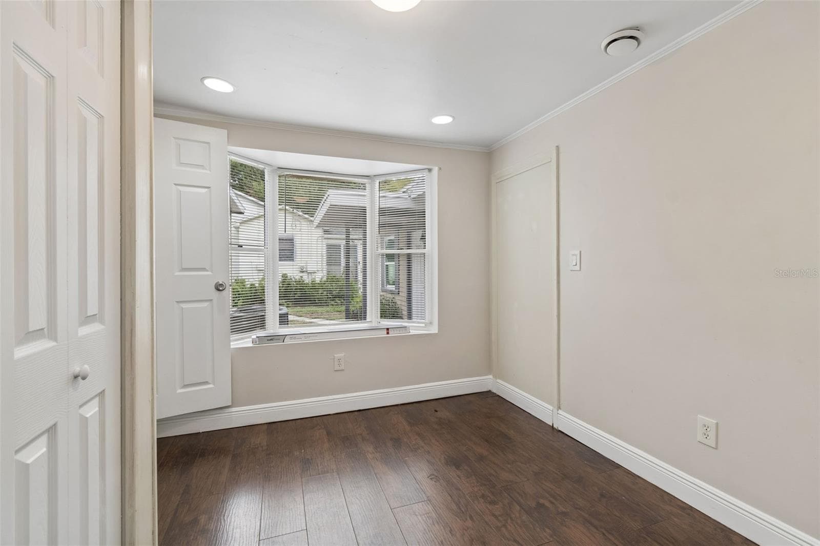 Single Family Residence at 3601 6TH AVE N, ST PETERSBURG, photo 16 of 44