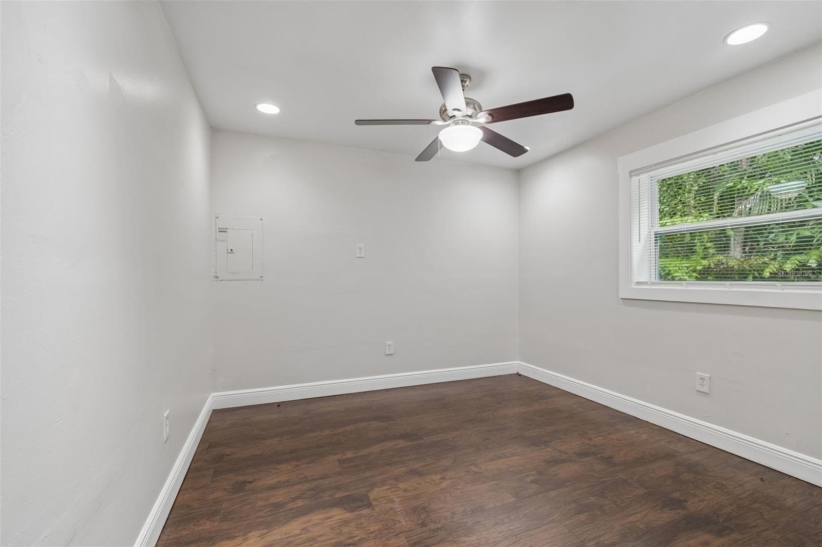 Single Family Residence at 3601 6TH AVE N, ST PETERSBURG, photo 30 of 44