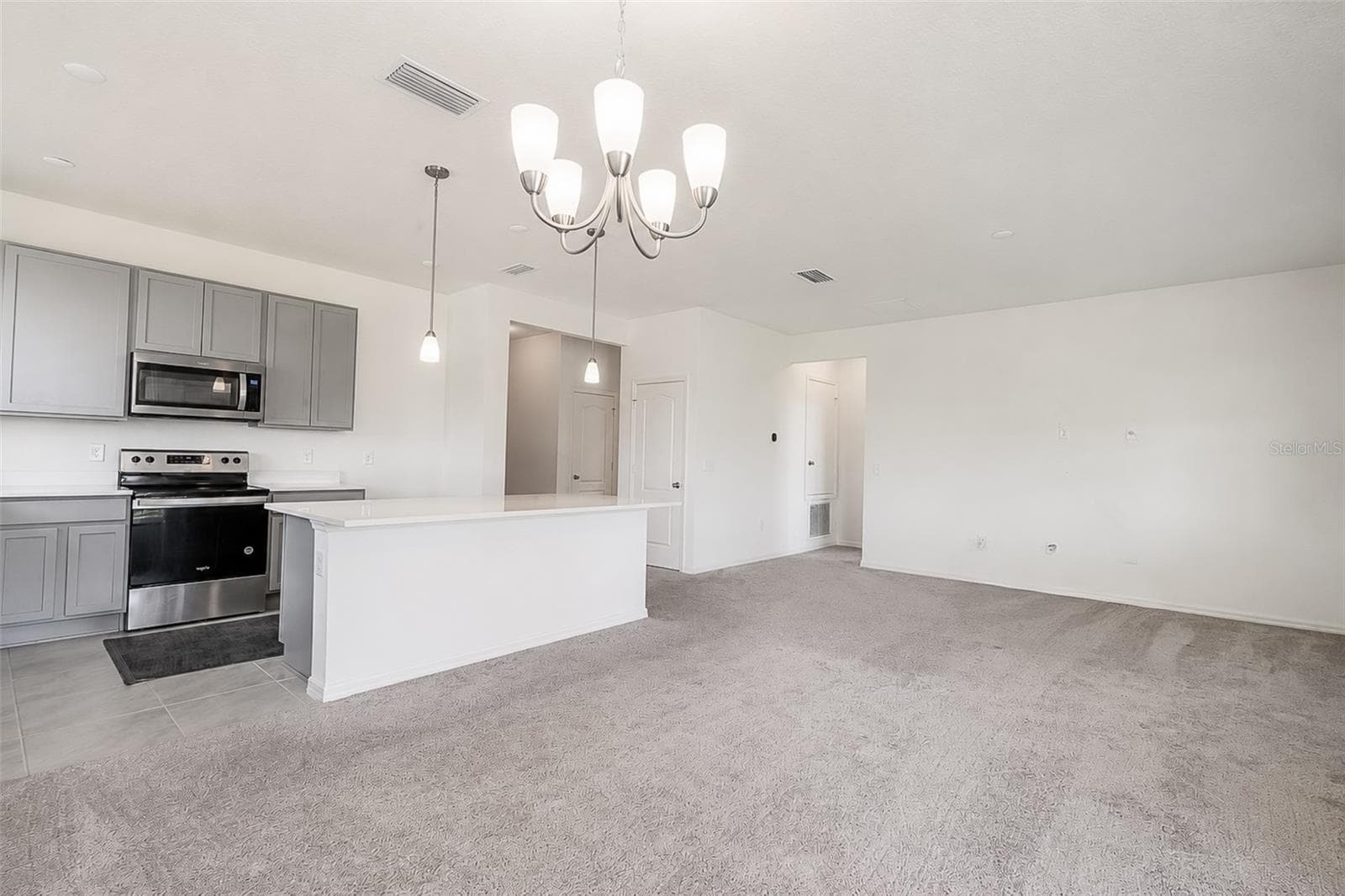 Single Family Residence at 3349 PINK OLEANDER AVE, MASCOTTE, photo 5 of 36