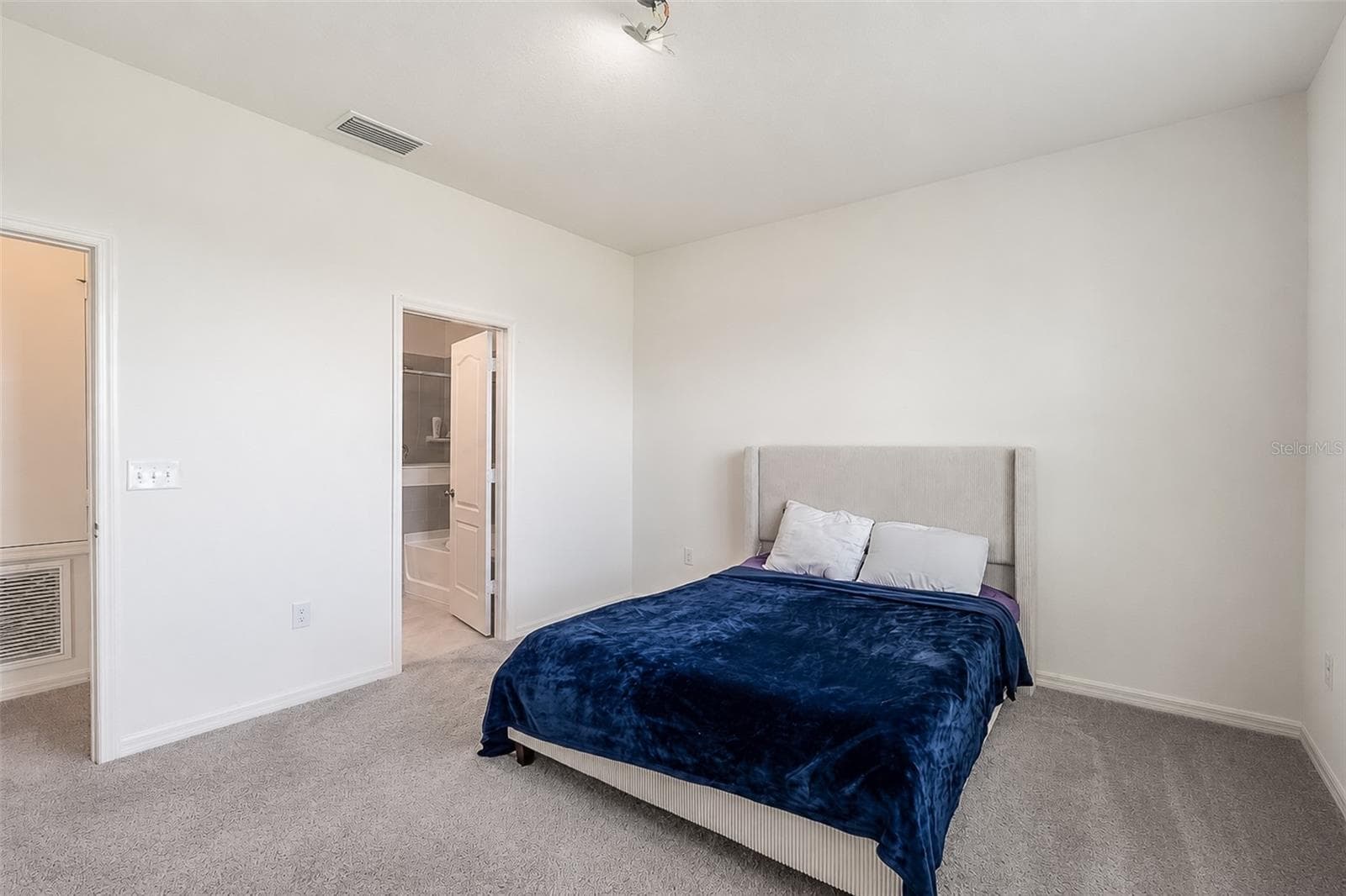 Single Family Residence at 3349 PINK OLEANDER AVE, MASCOTTE, photo 16 of 36