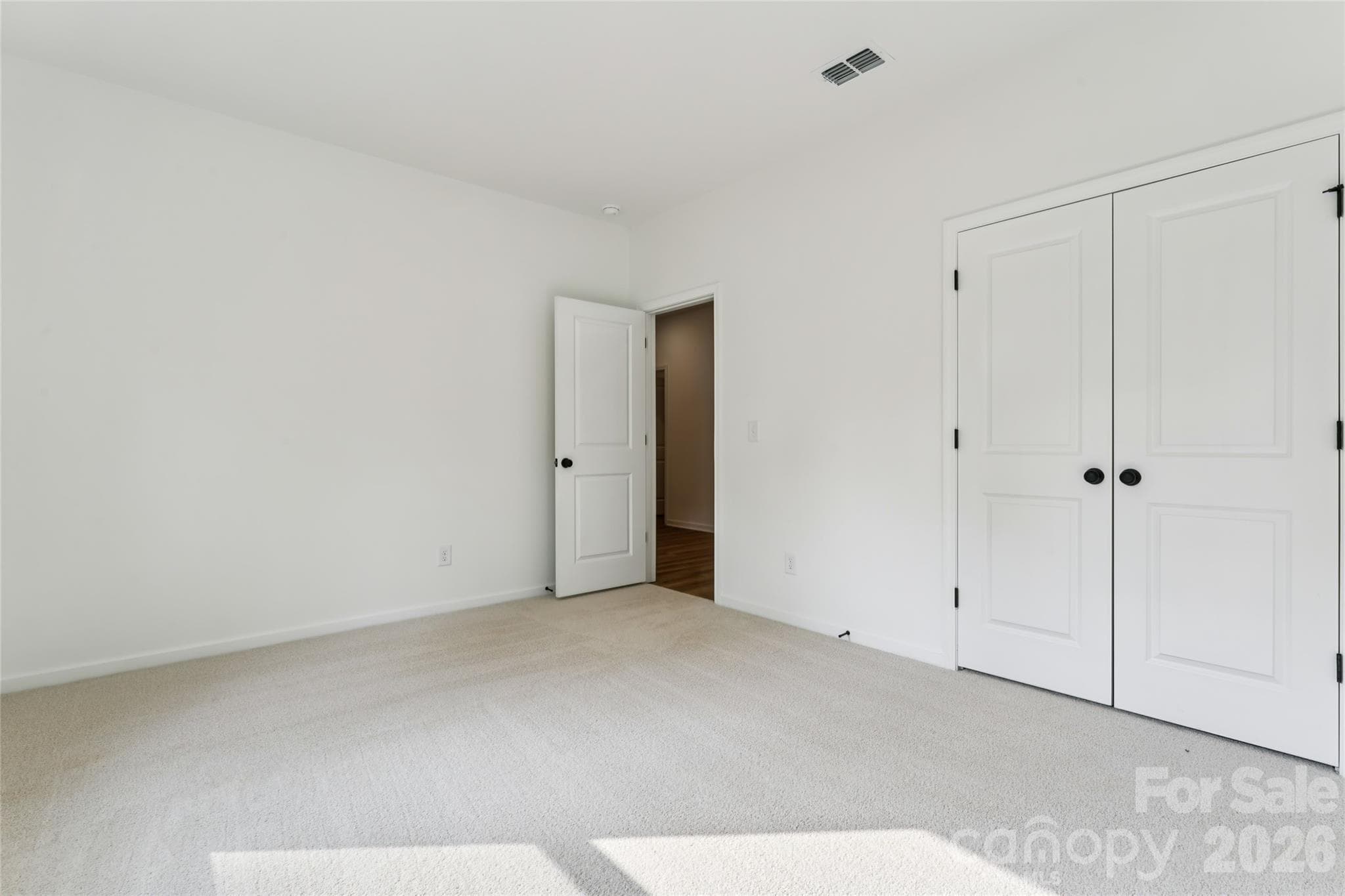 Single Family Residence at 1004 Oak Hill Drive, Monroe, photo 5 of 26