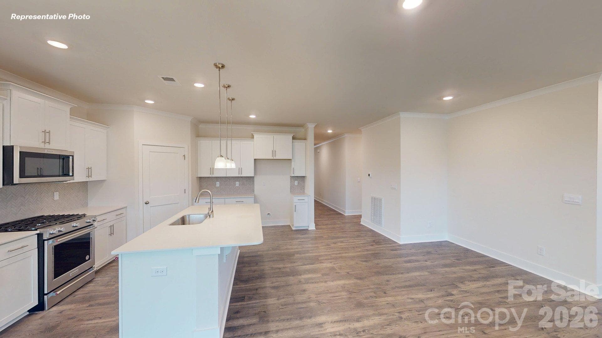 Single Family Residence at 3256 Oberon Street, York, photo 9 of 29