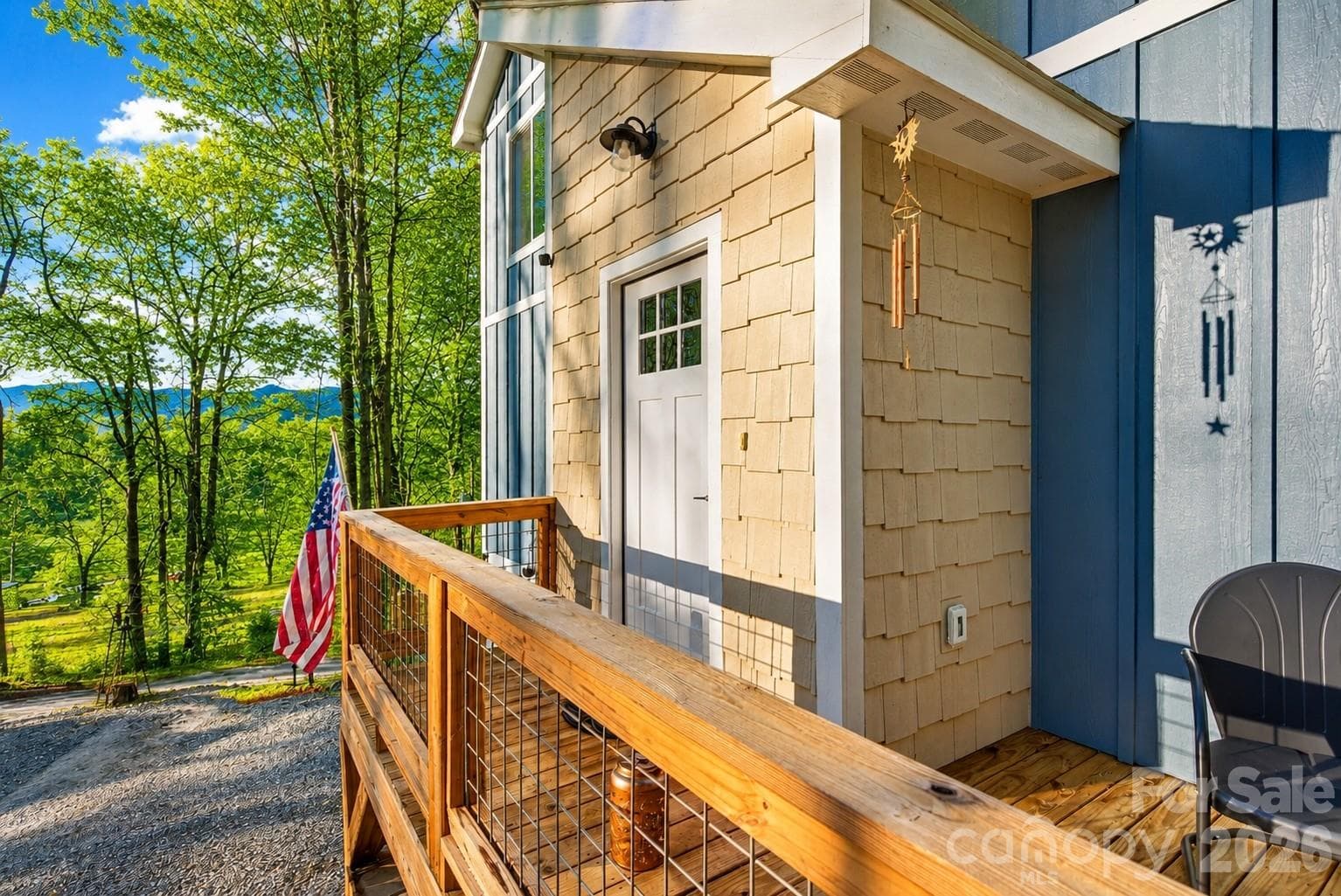 1413 Golf Course Road is waiting for you. Move in ready and spacious. - Old Fort