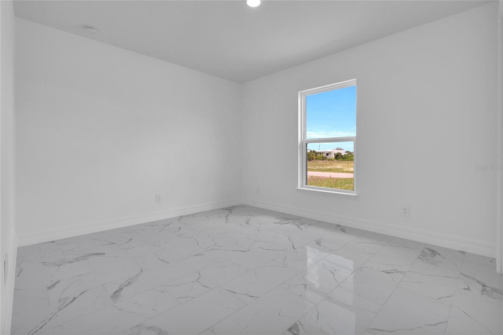 Single Family Residence at 310 NE 9TH TER, CAPE CORAL, photo 24 of 39
