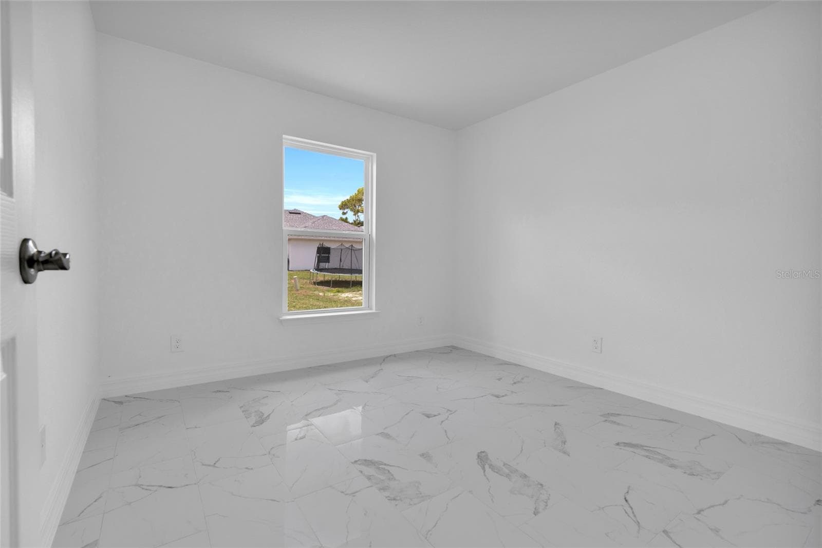 Single Family Residence at 310 NE 9TH TER, CAPE CORAL, photo 25 of 39