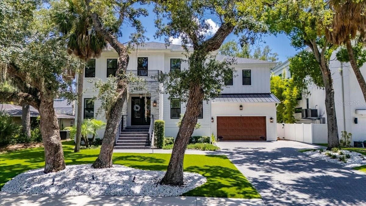 Single Family Residence at 4814 W SAN JOSE ST, TAMPA, photo 3 of 89